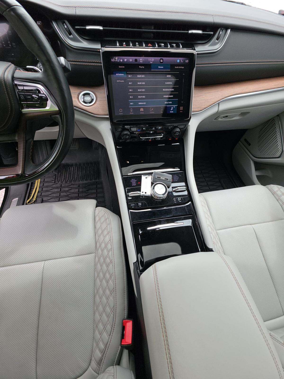 2021 Jeep Grand Cherokee L Summit AWD