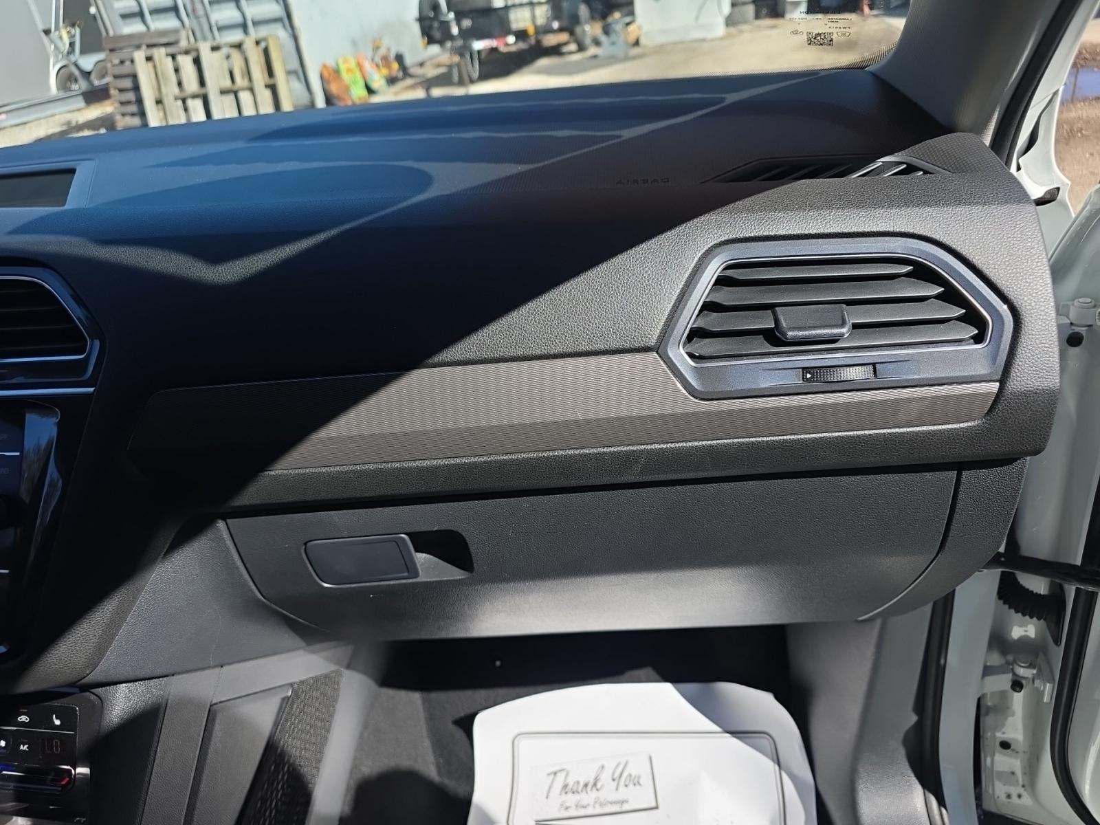 2024 Volkswagen Tiguan 2.0T SE FWD