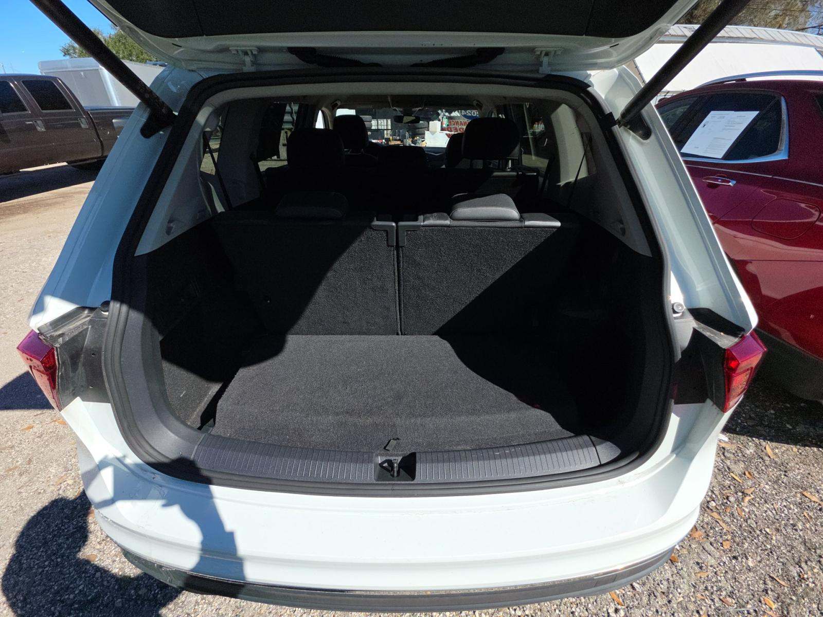 2024 Volkswagen Tiguan 2.0T SE FWD