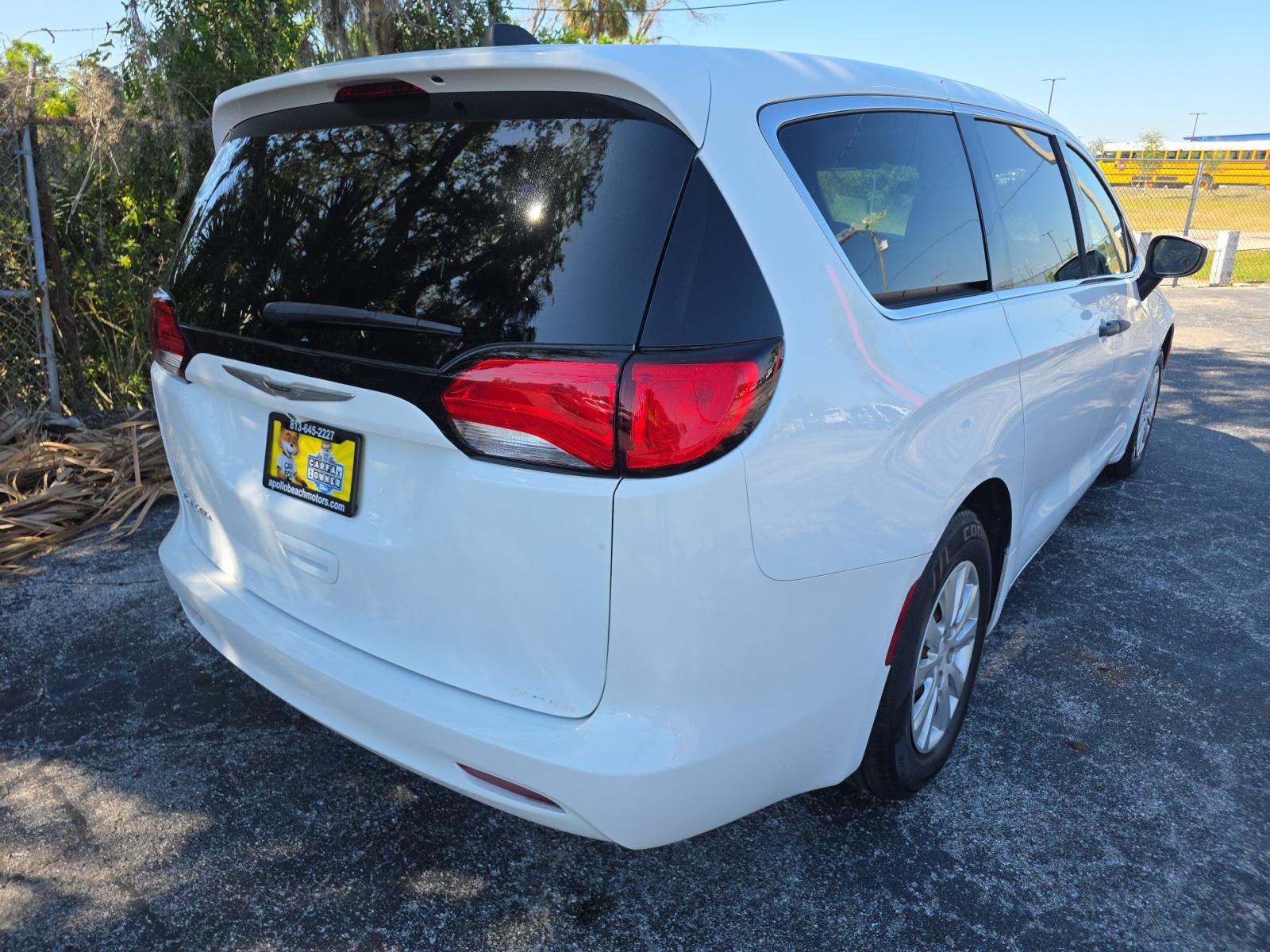 CHRYSLER VOYAGER - 3