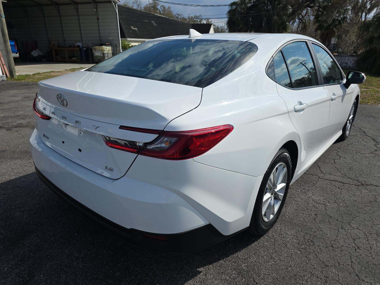 2025 Toyota Camry LE FWD