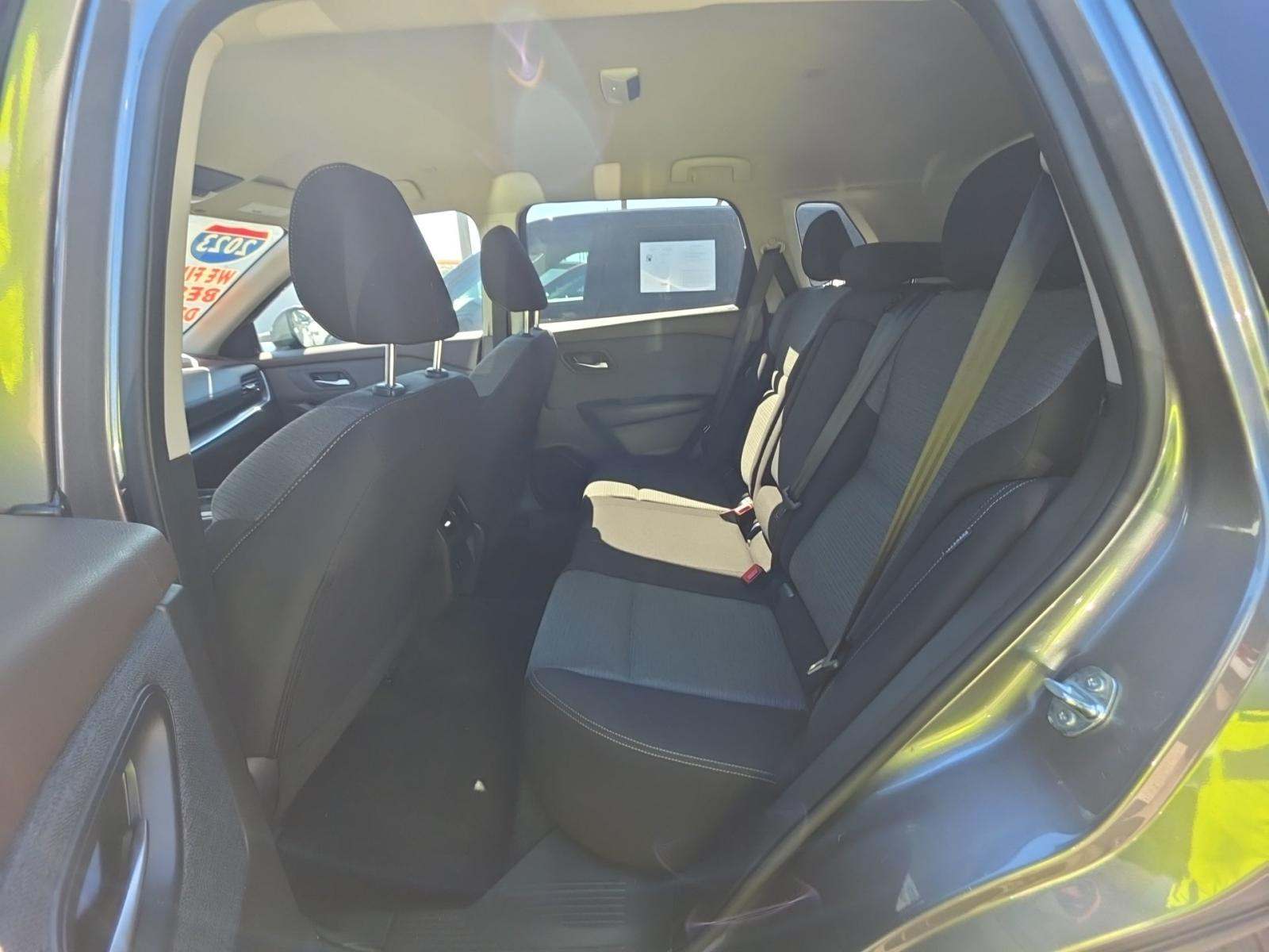 2023 Nissan Rogue SV FWD