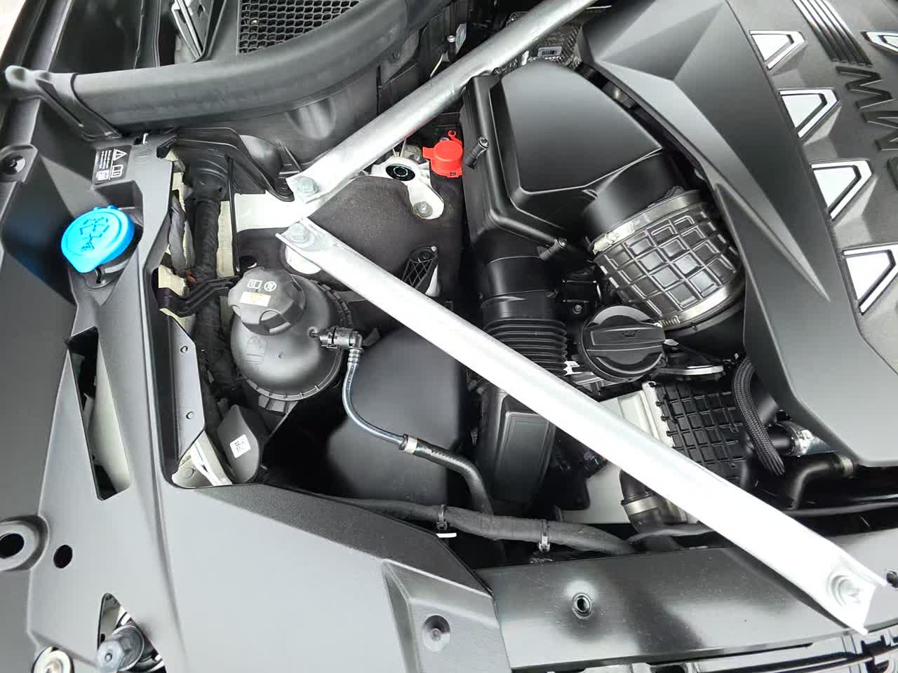 2023 BMW X7 M60i AWD