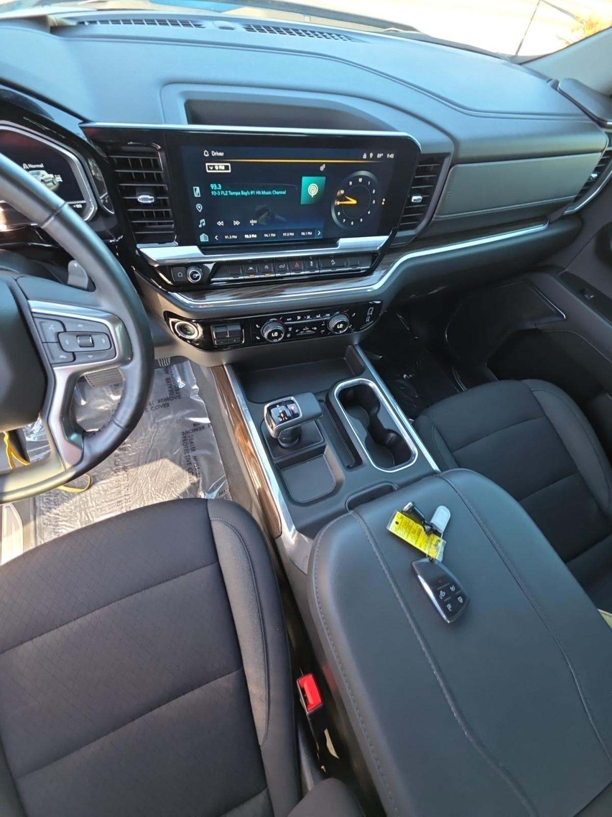 2023 Chevrolet Silverado 1500 RST AWD