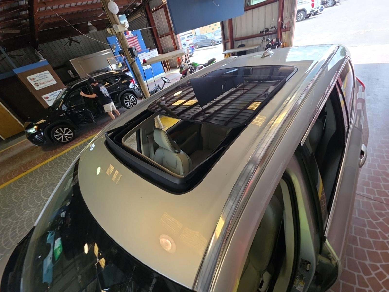 2021 Volvo XC90 T6 Momentum AWD