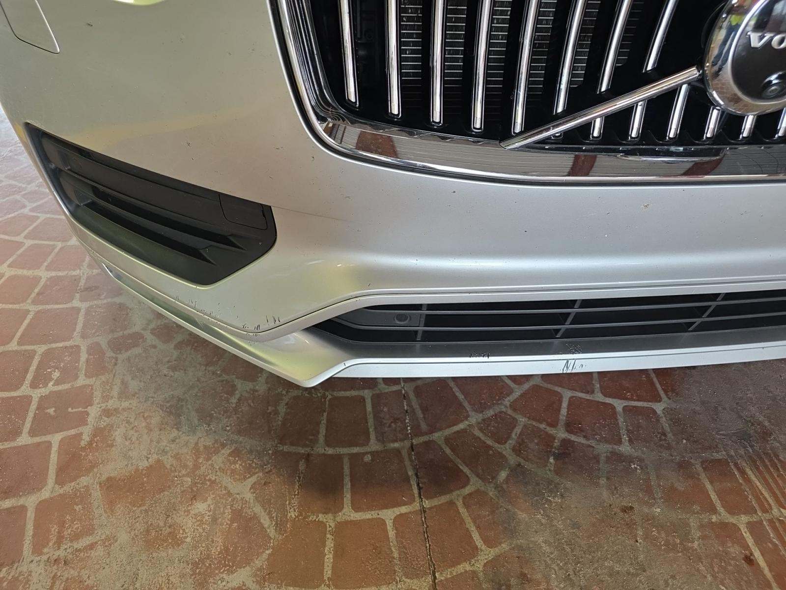 2021 Volvo XC90 T6 Momentum AWD