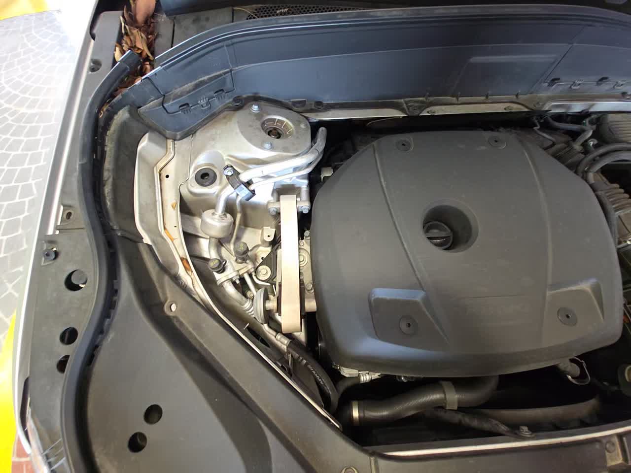 2021 Volvo XC90 T6 Momentum AWD