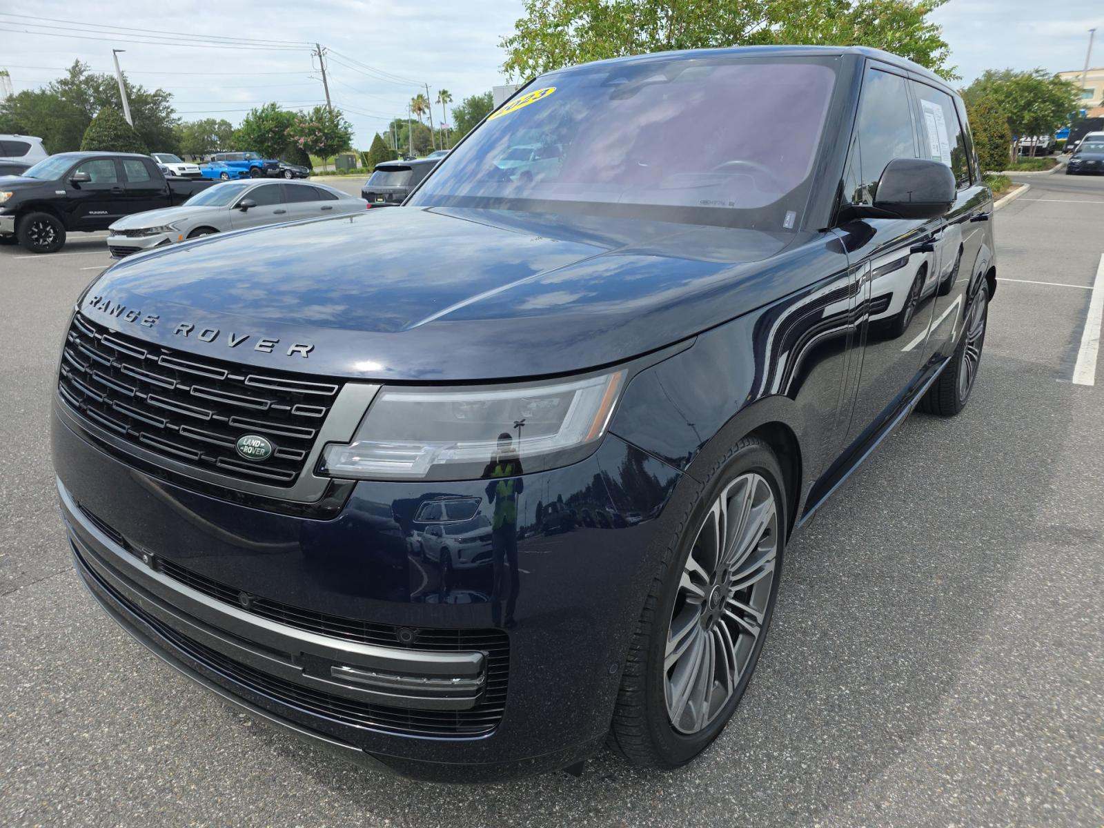 2023 Land Rover Range Rover SE LWB AWD