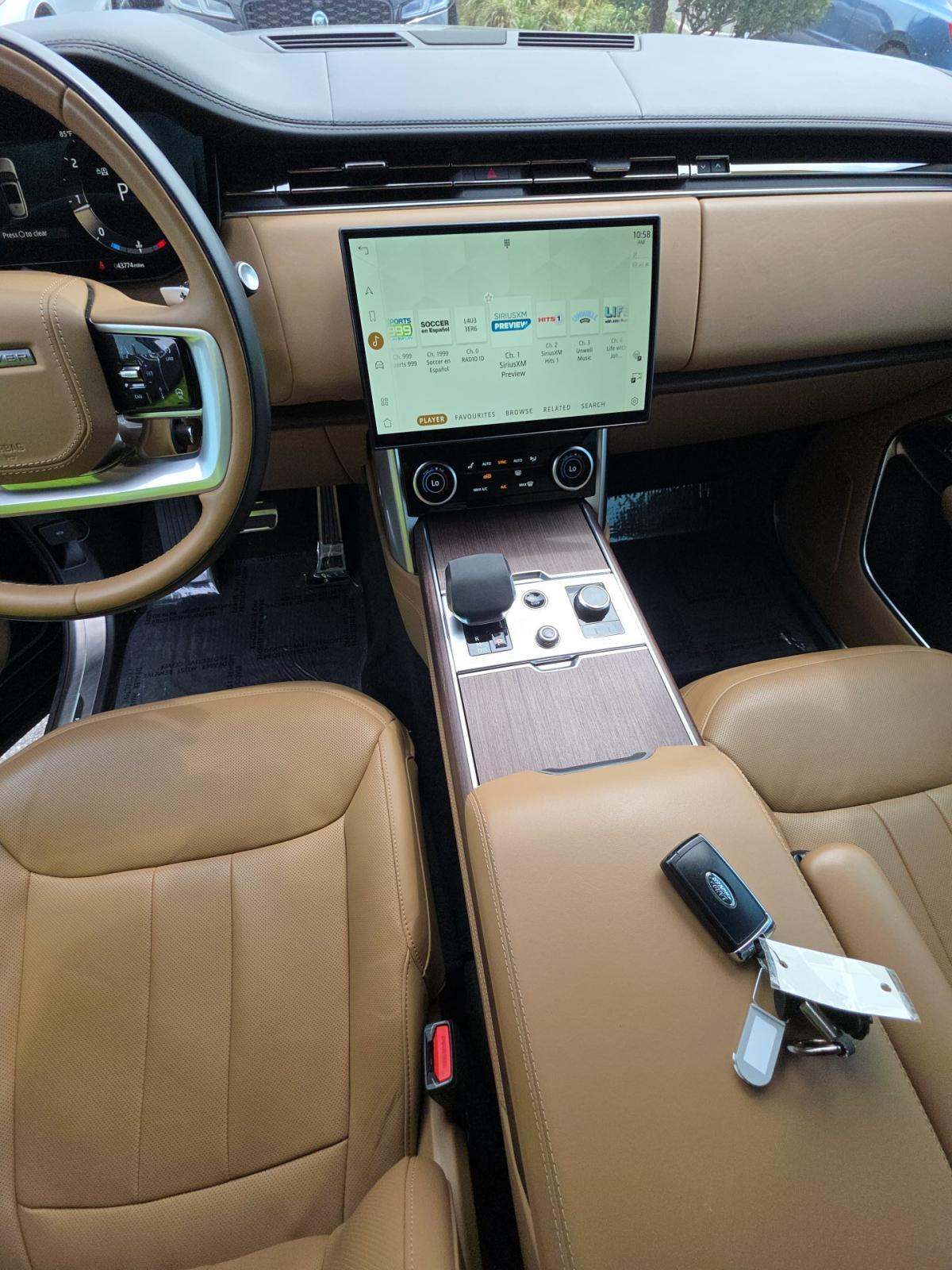 2023 Land Rover Range Rover SE LWB AWD