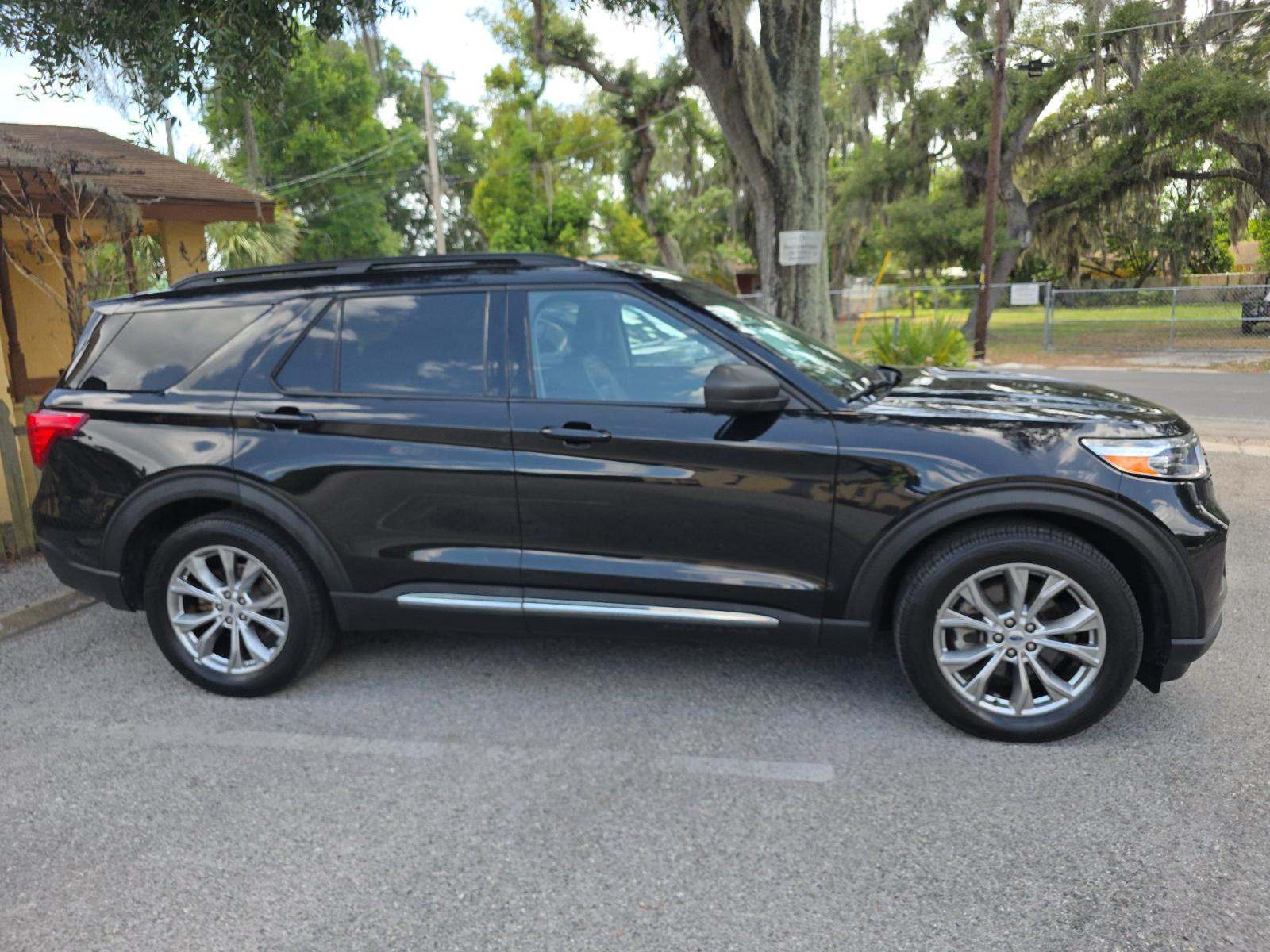 FORD EXPLORER - 4
