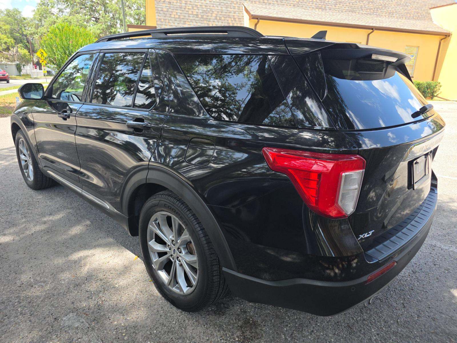FORD EXPLORER - 2
