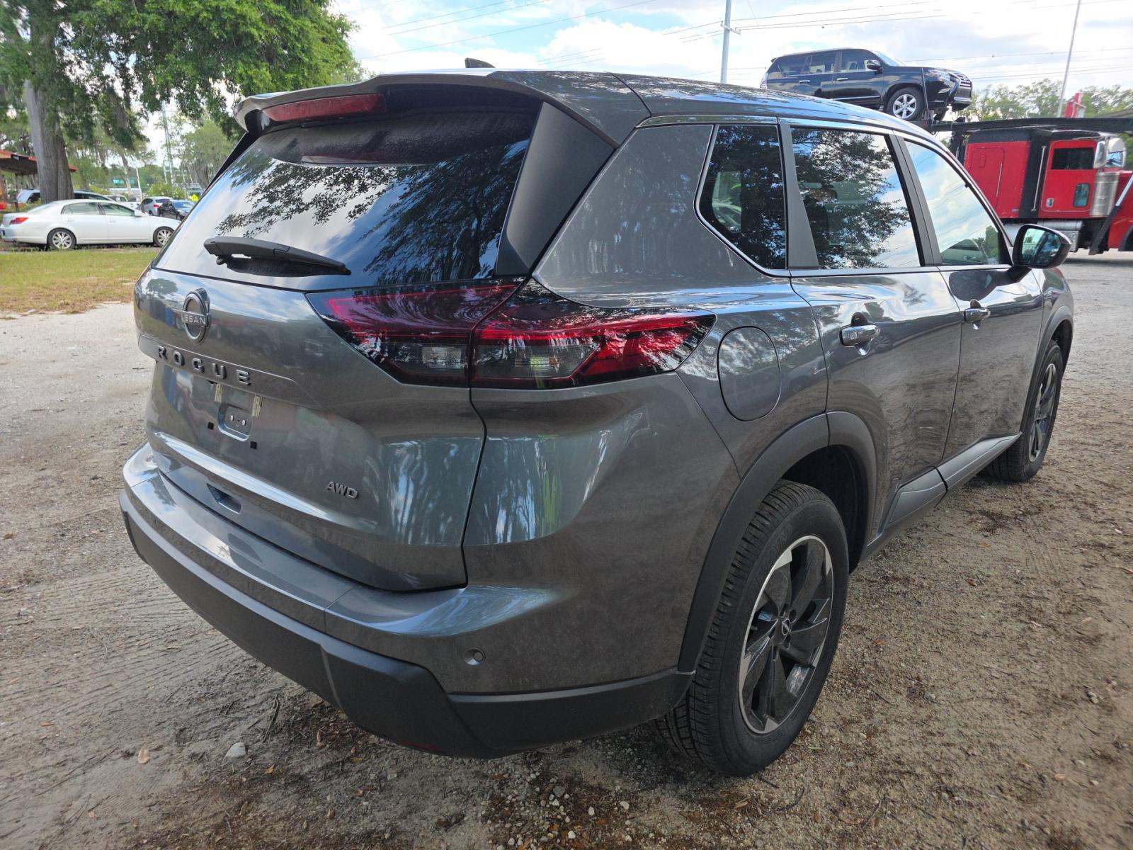 NISSAN ROGUE - 3