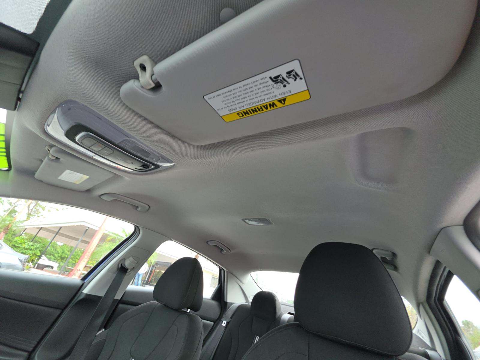 2021 Hyundai Elantra SEL FWD