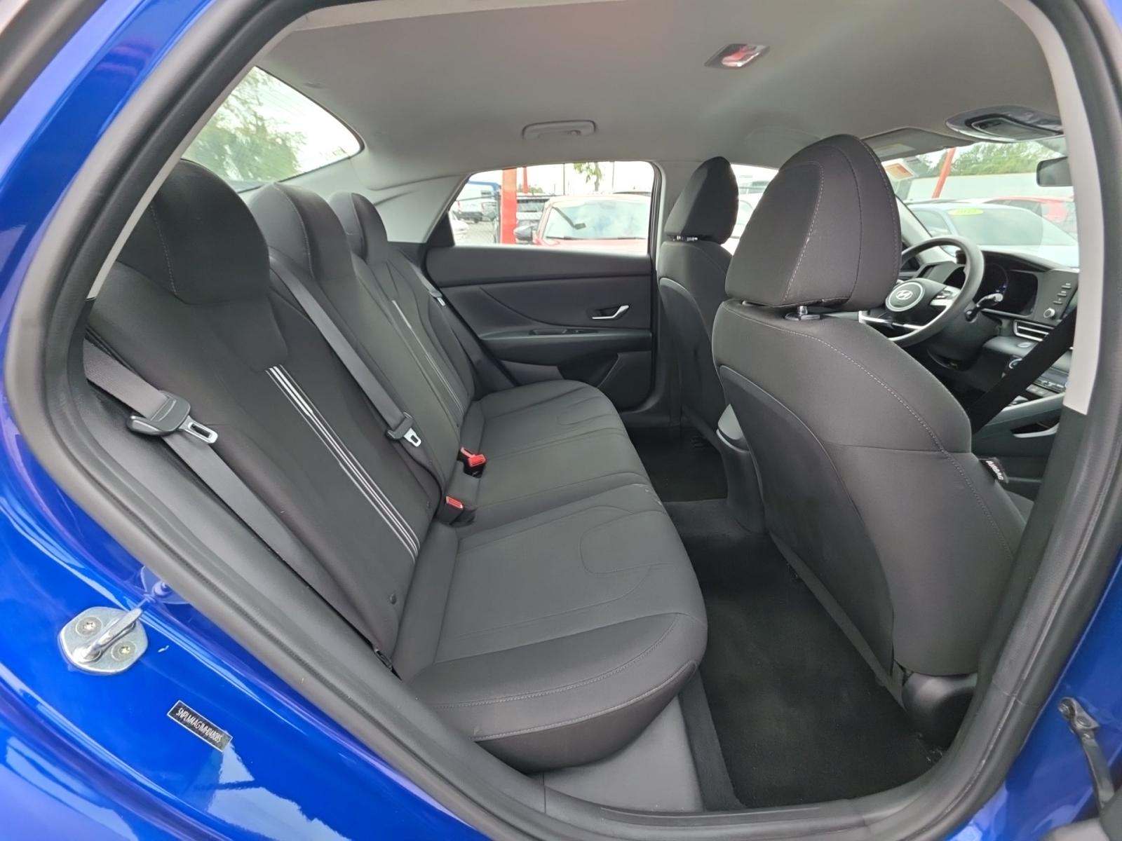 2021 Hyundai Elantra SEL FWD