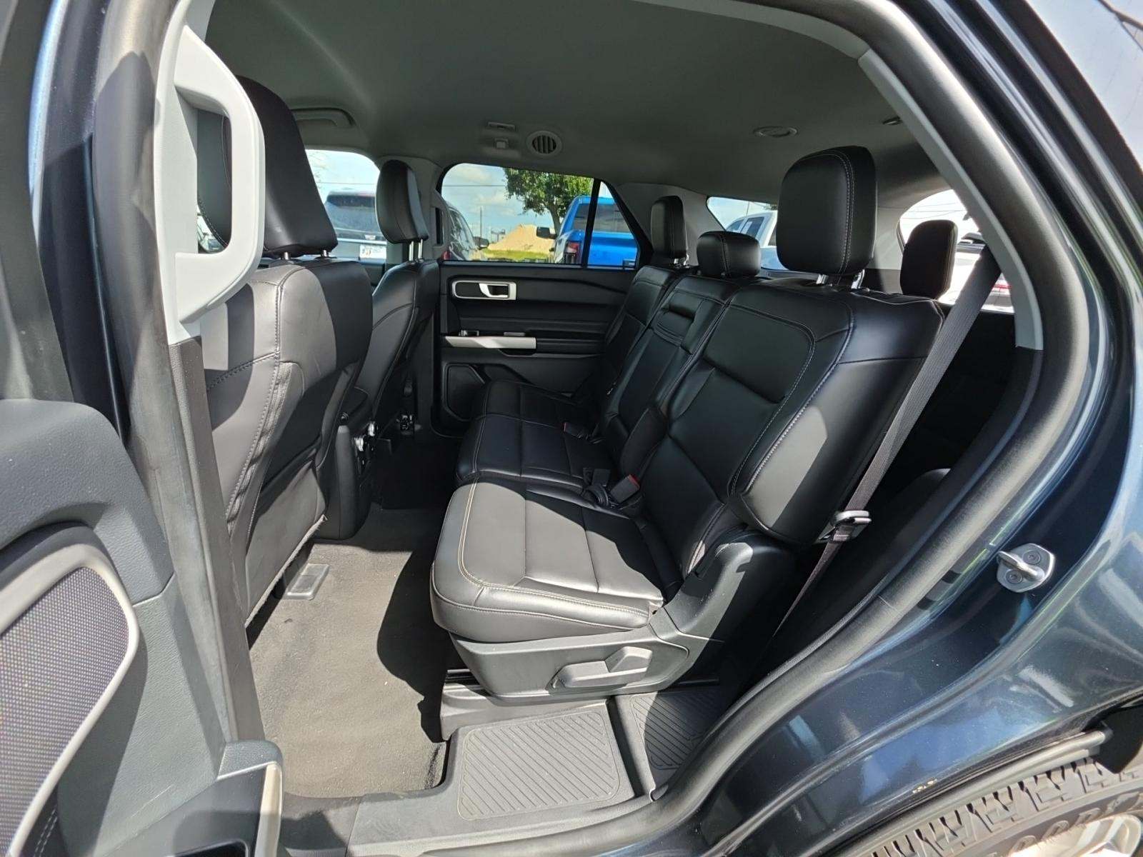 2023 Ford Explorer XLT RWD