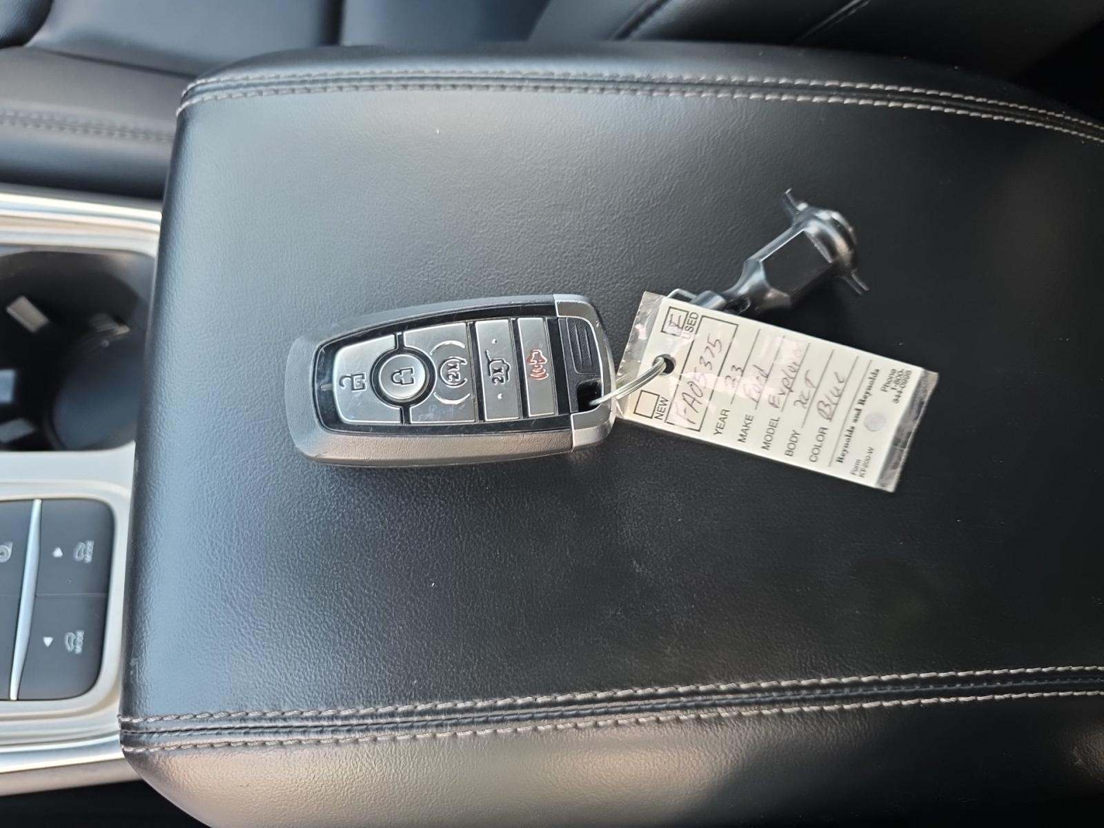 2023 Ford Explorer XLT RWD