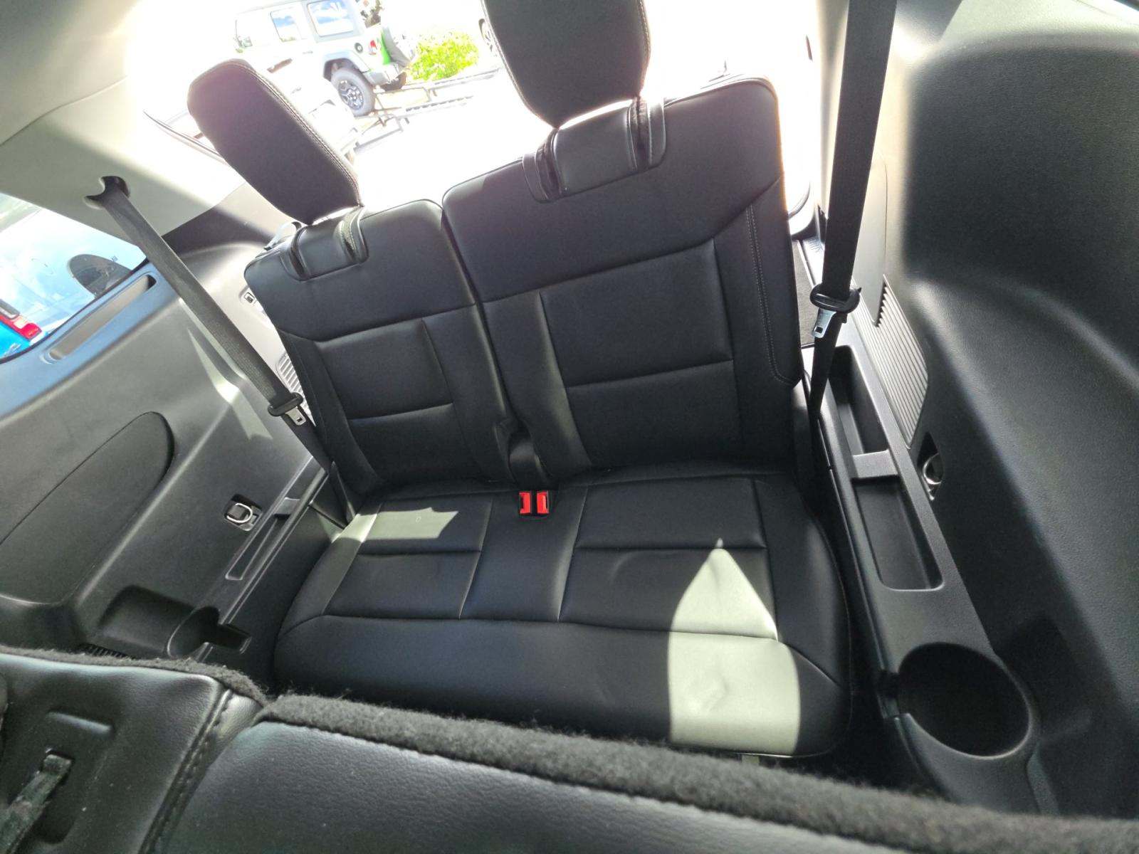 2023 Ford Explorer XLT RWD