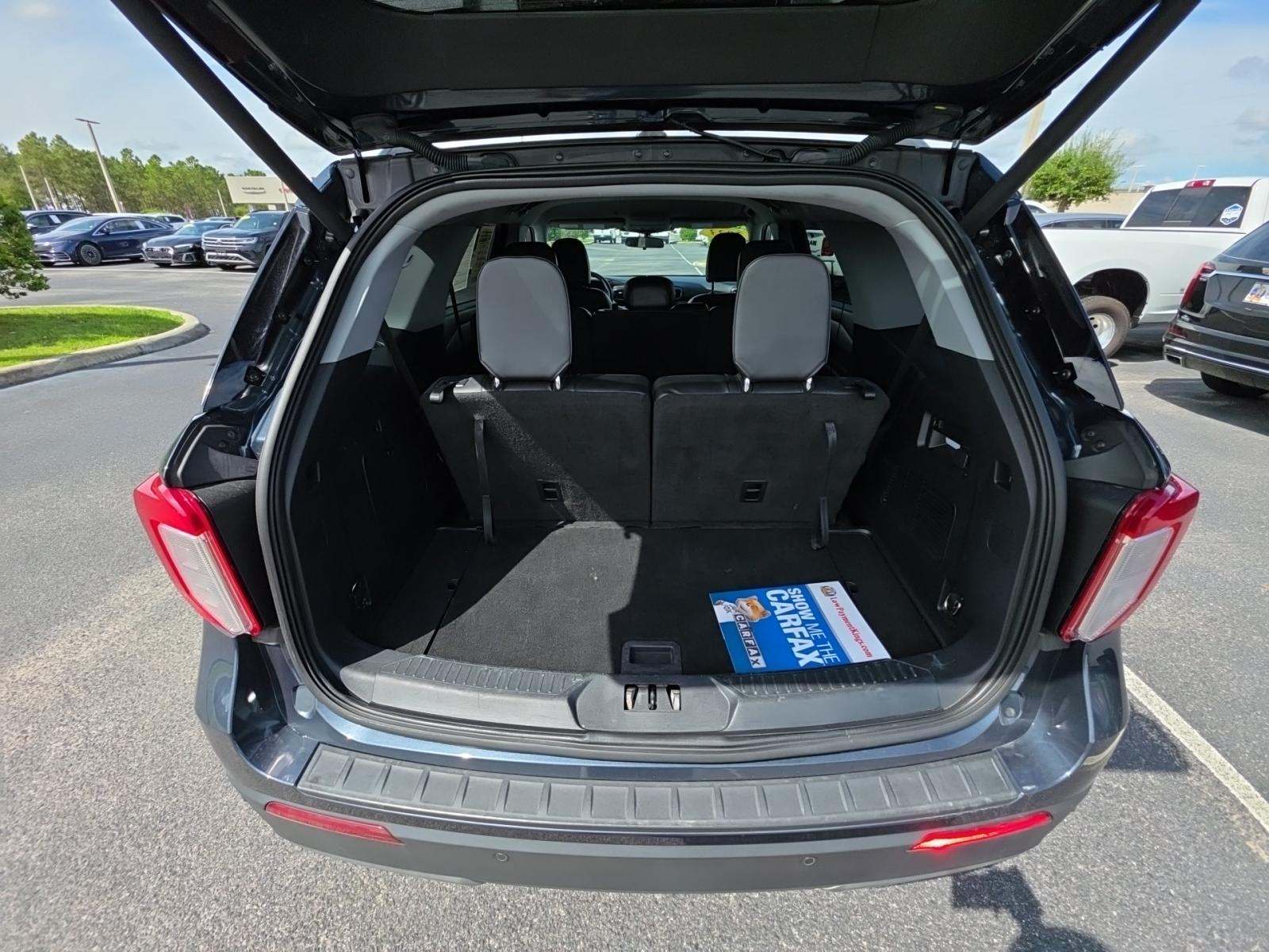 2023 Ford Explorer XLT RWD