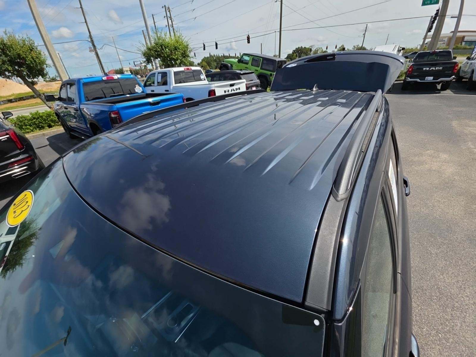 2023 Ford Explorer XLT RWD