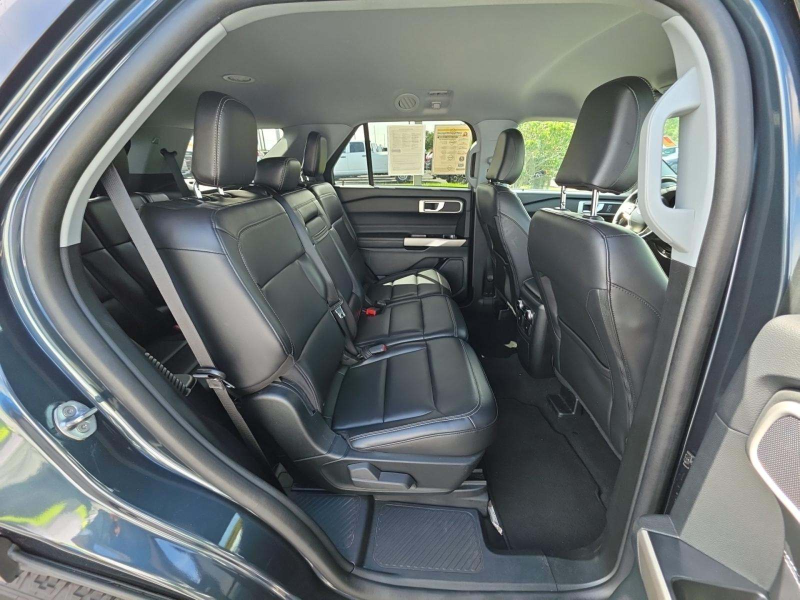 2023 Ford Explorer XLT RWD