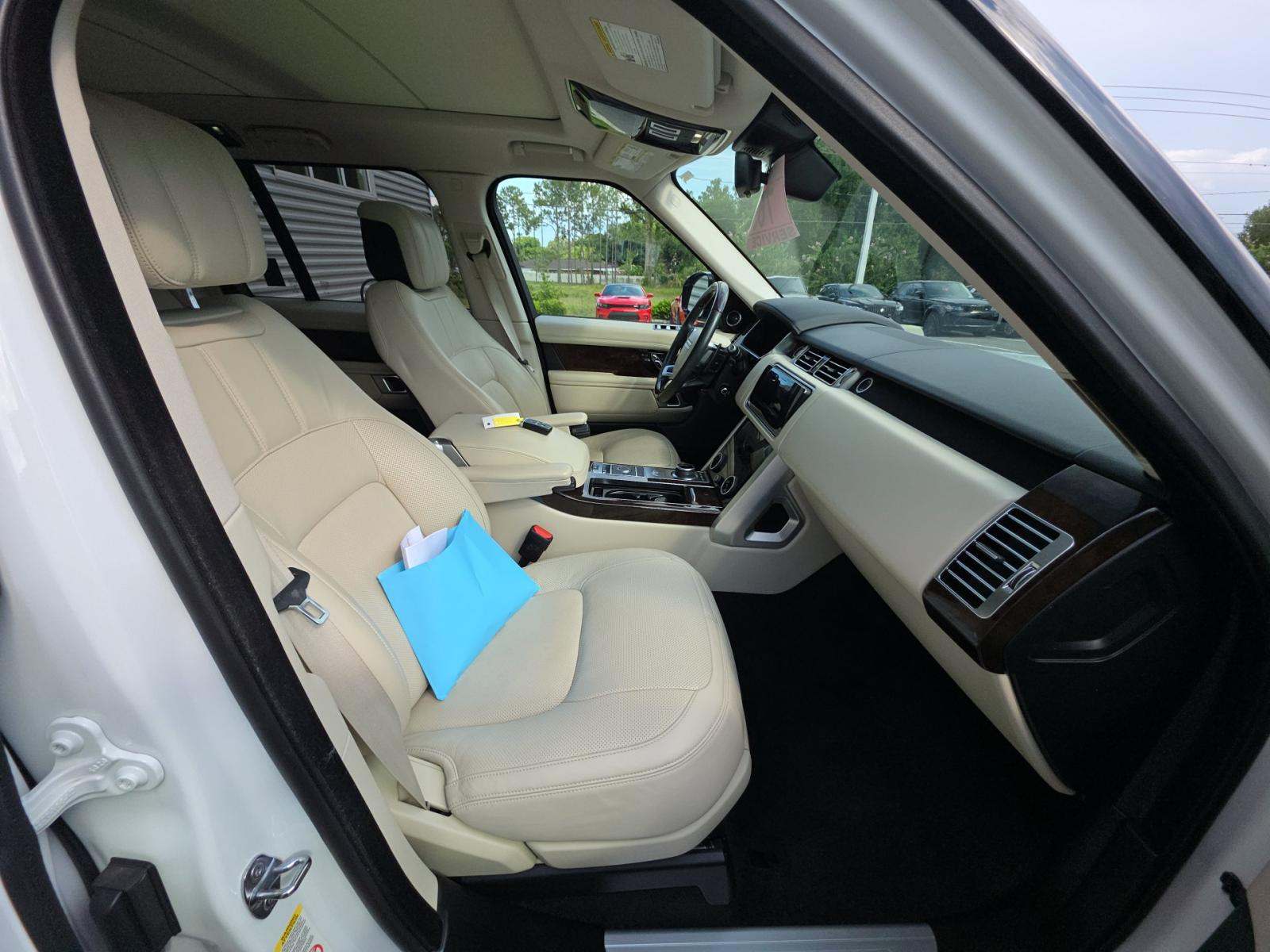 2021 Land Rover Range Rover P525 Westminster AWD