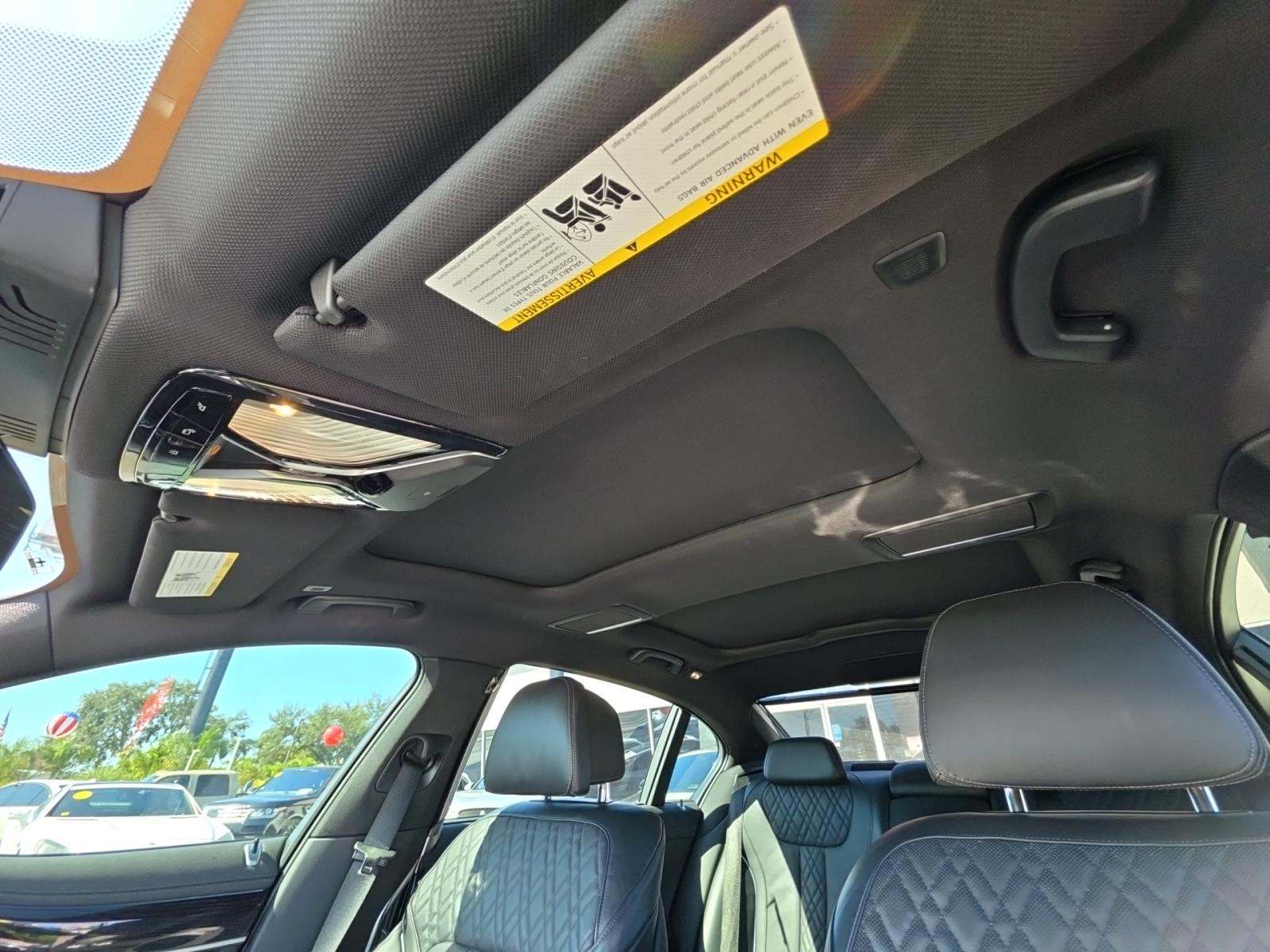 2022 BMW 7 Series 740i RWD