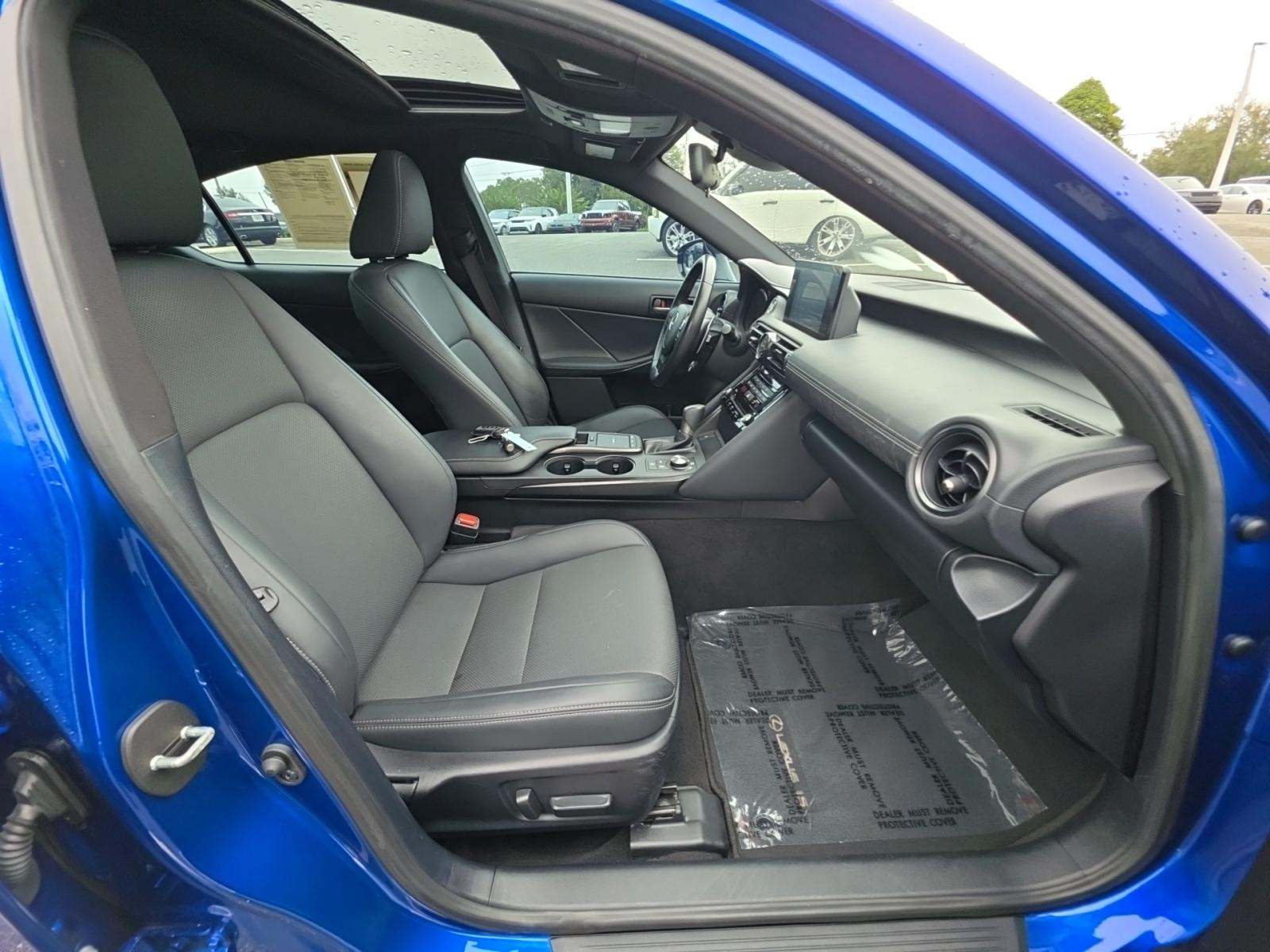 2023 Lexus IS IS 350 F SPORT Design RWD