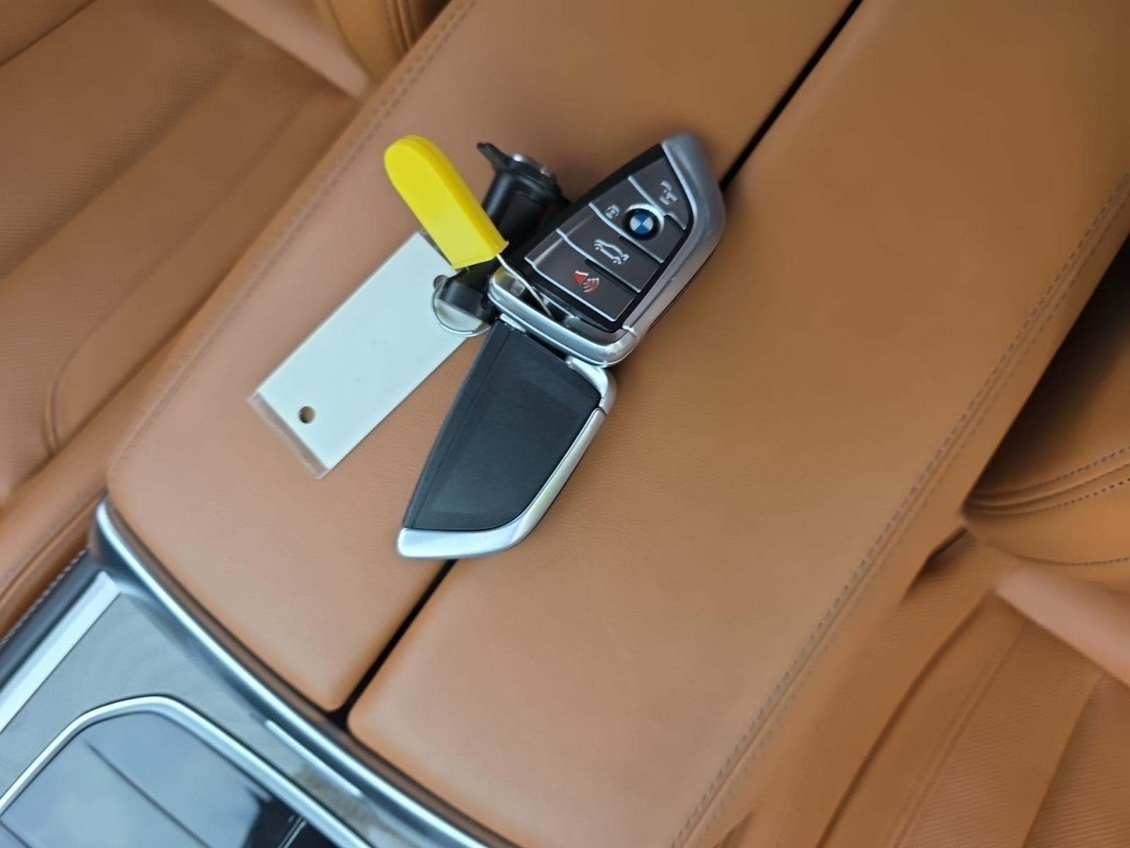 2020 BMW 8 Series 840i RWD