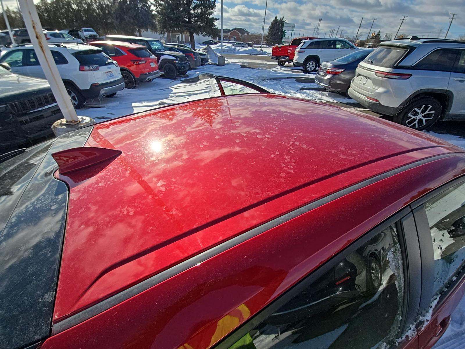 2022 Toyota Prius LE AWD