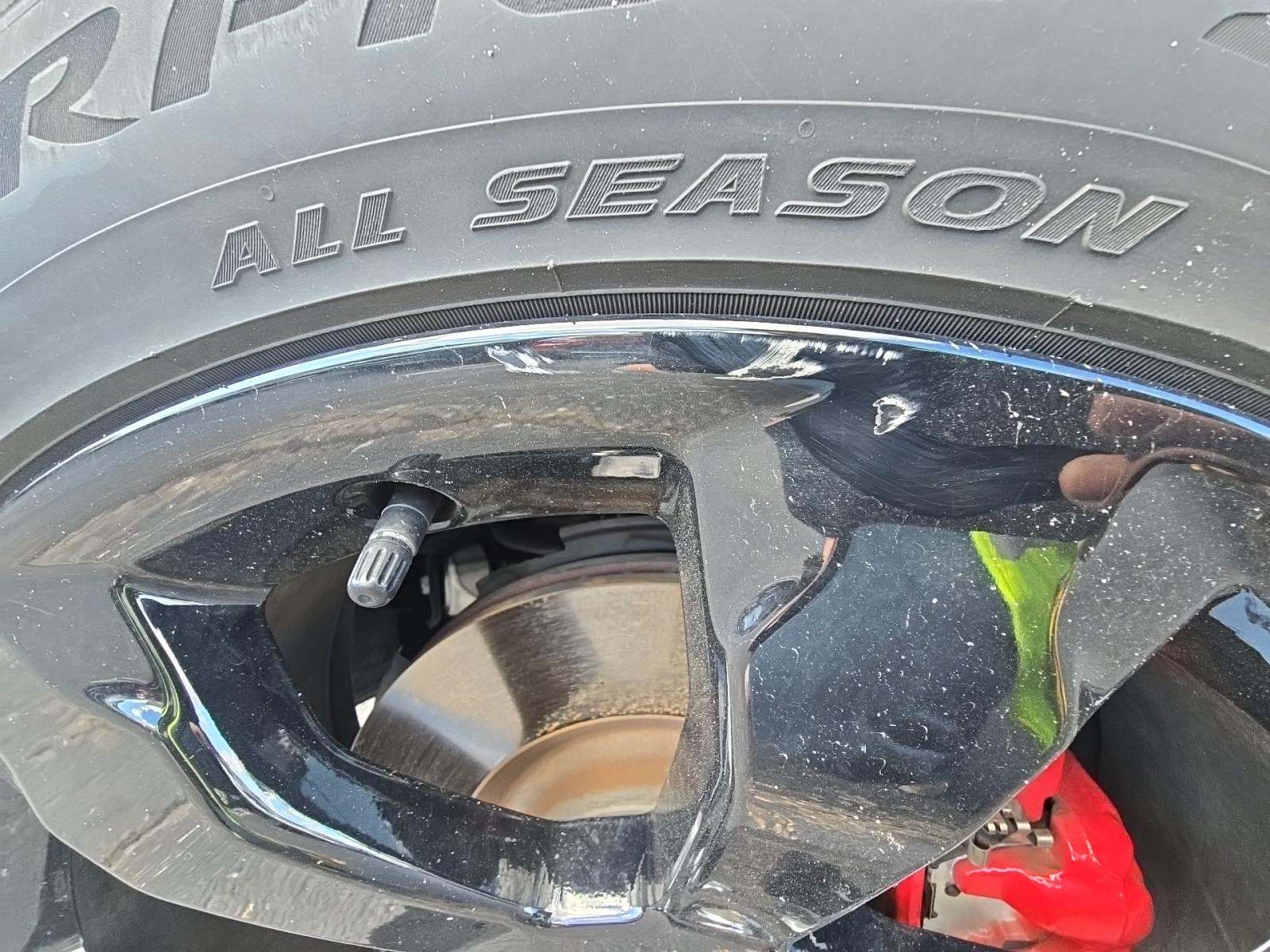 2022 Ford Explorer ST AWD