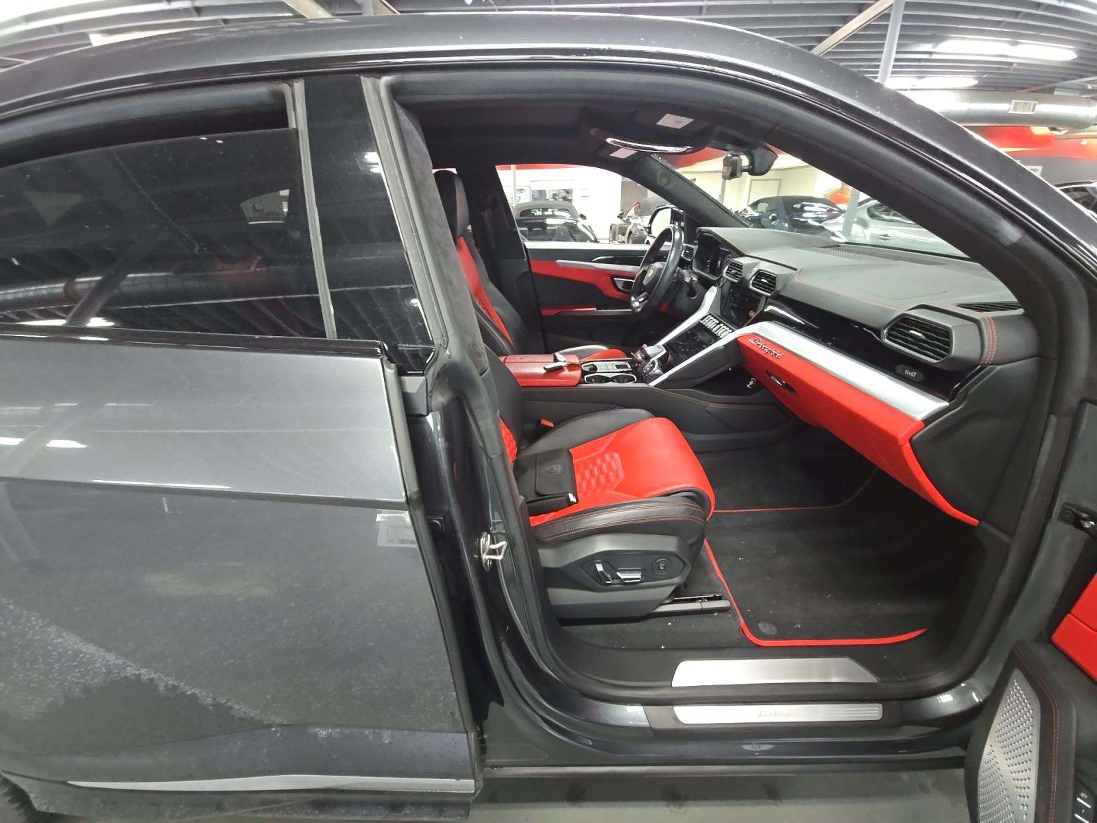 2019 Lamborghini Urus Base AWD