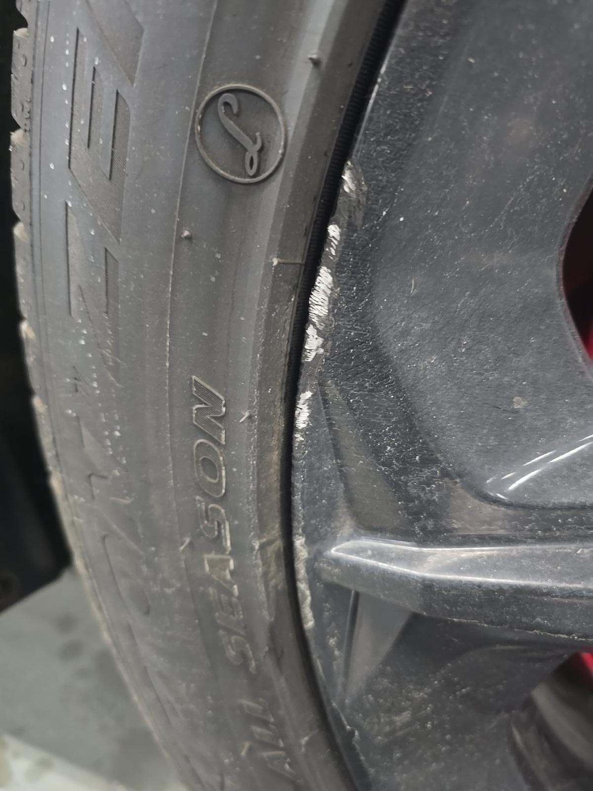 2019 Lamborghini Urus Base AWD