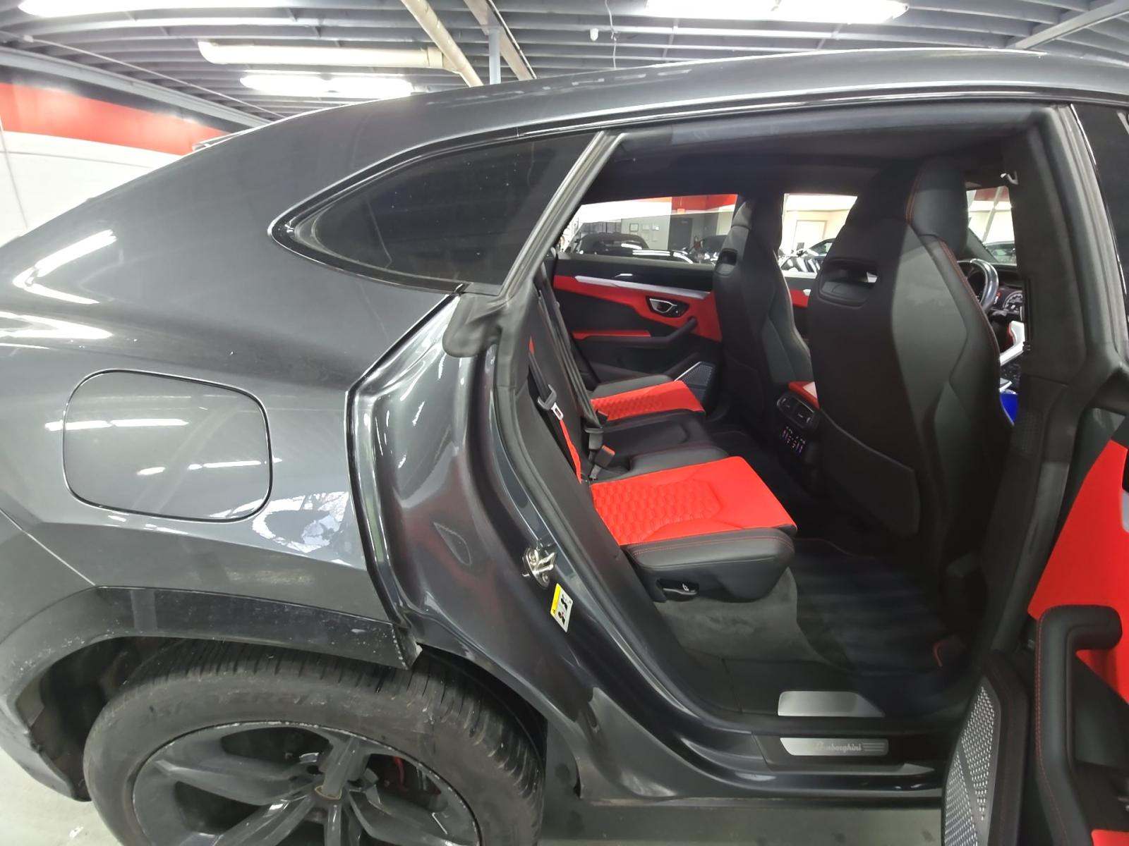 2019 Lamborghini Urus Base AWD