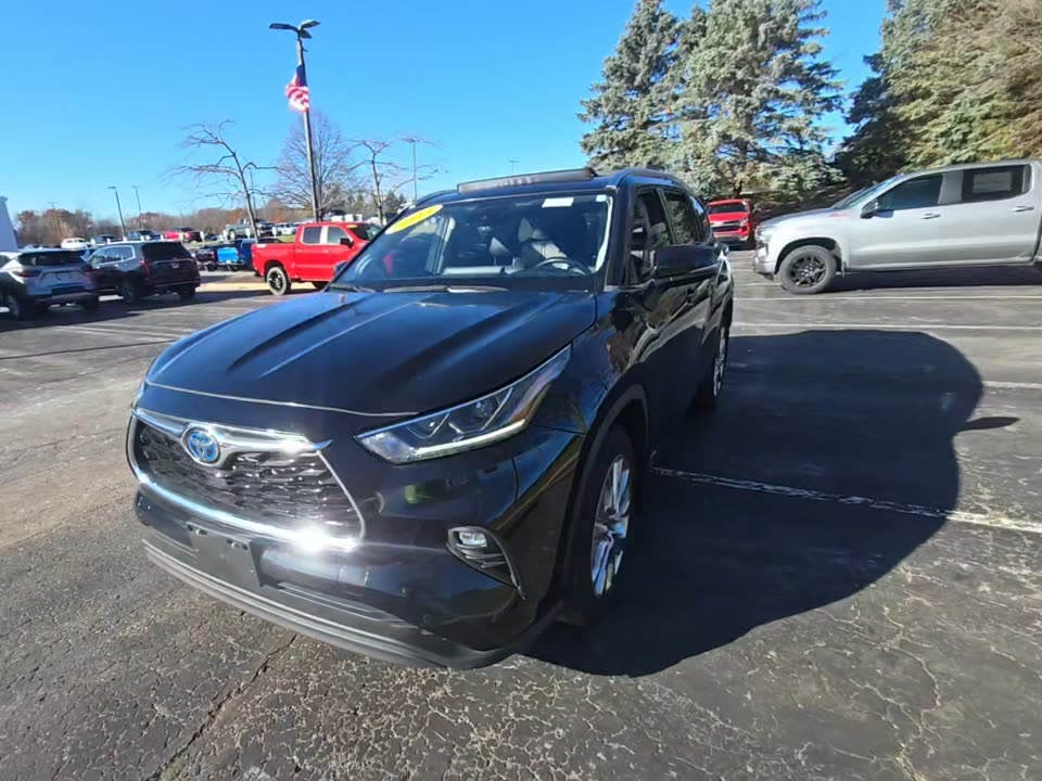 2023 Toyota Highlander Hybrid Limited AWD
