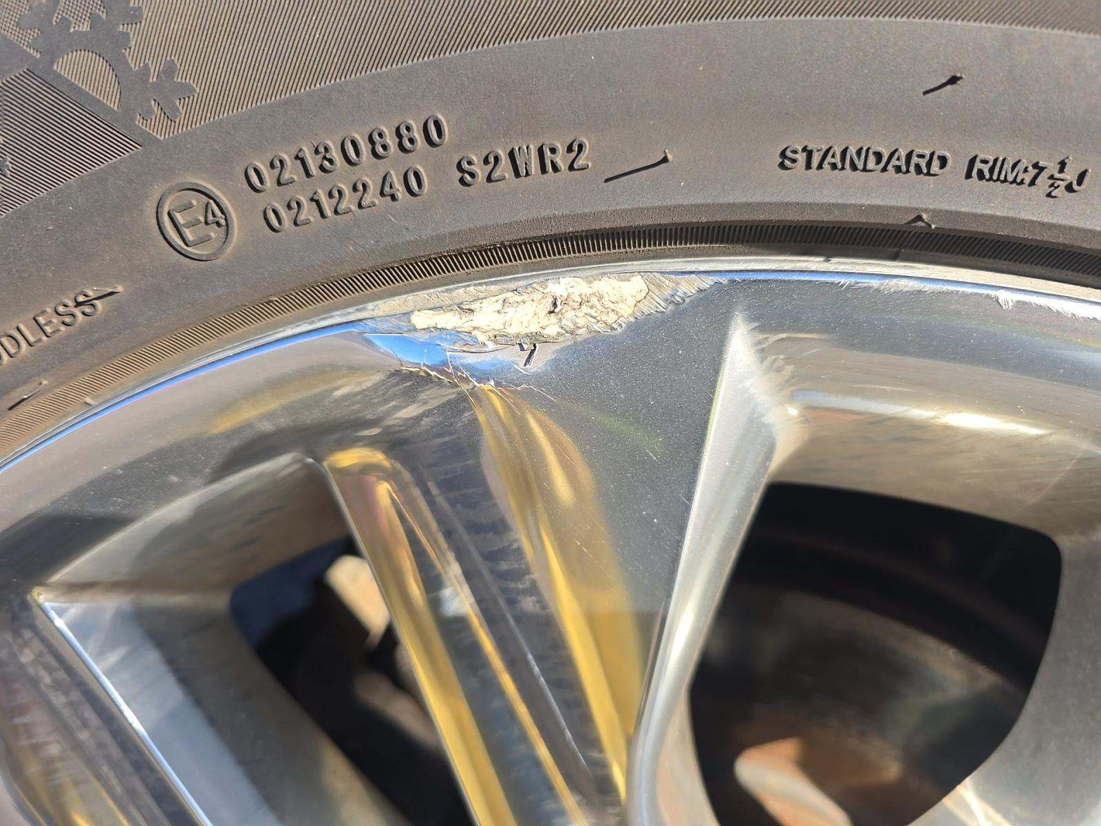 2023 Toyota Highlander Hybrid Limited AWD