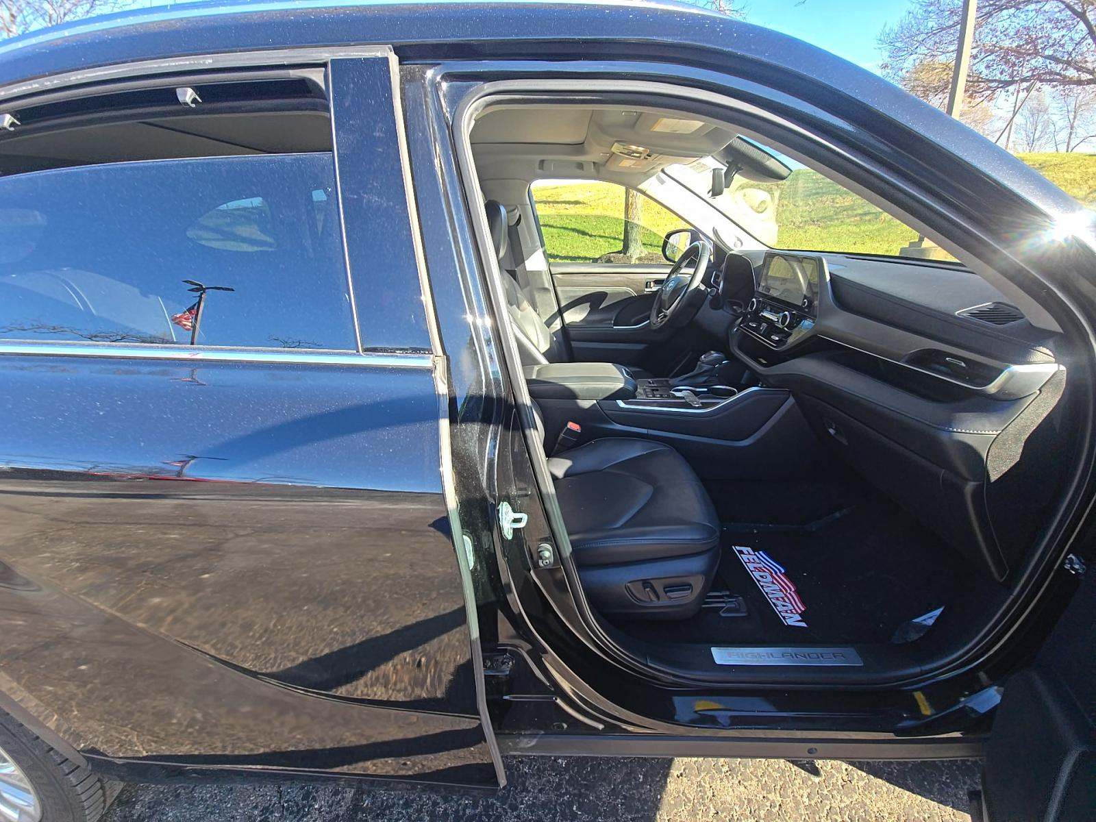 2023 Toyota Highlander Hybrid Limited AWD