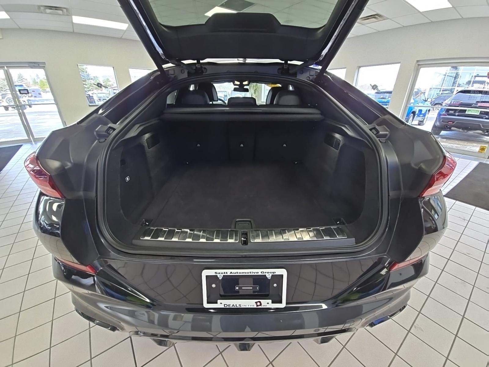 2024 BMW X6 xDrive40i AWD