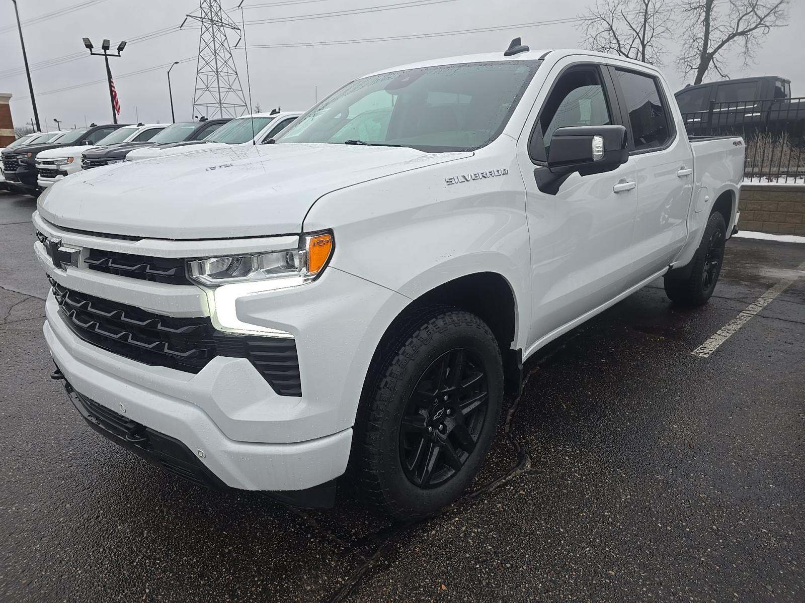 2024 Chevrolet Silverado 1500 RST AWD