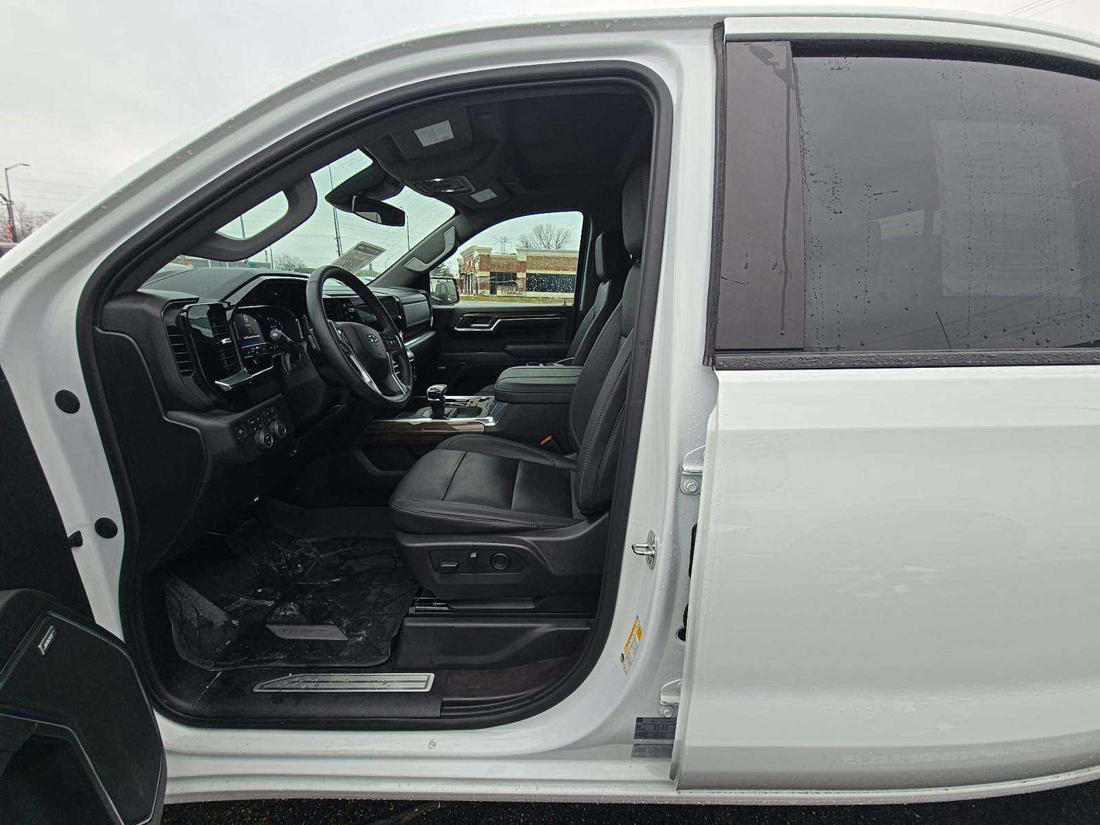 2024 Chevrolet Silverado 1500 RST AWD