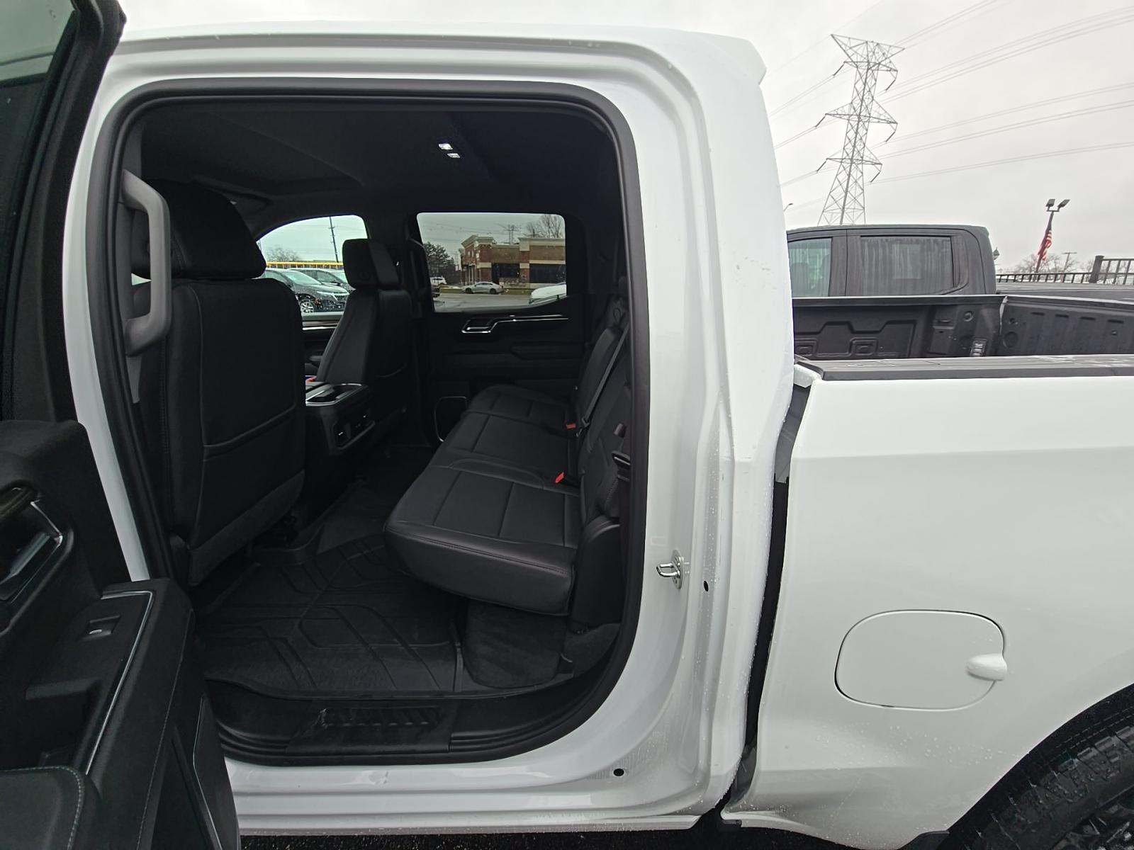 2024 Chevrolet Silverado 1500 RST AWD