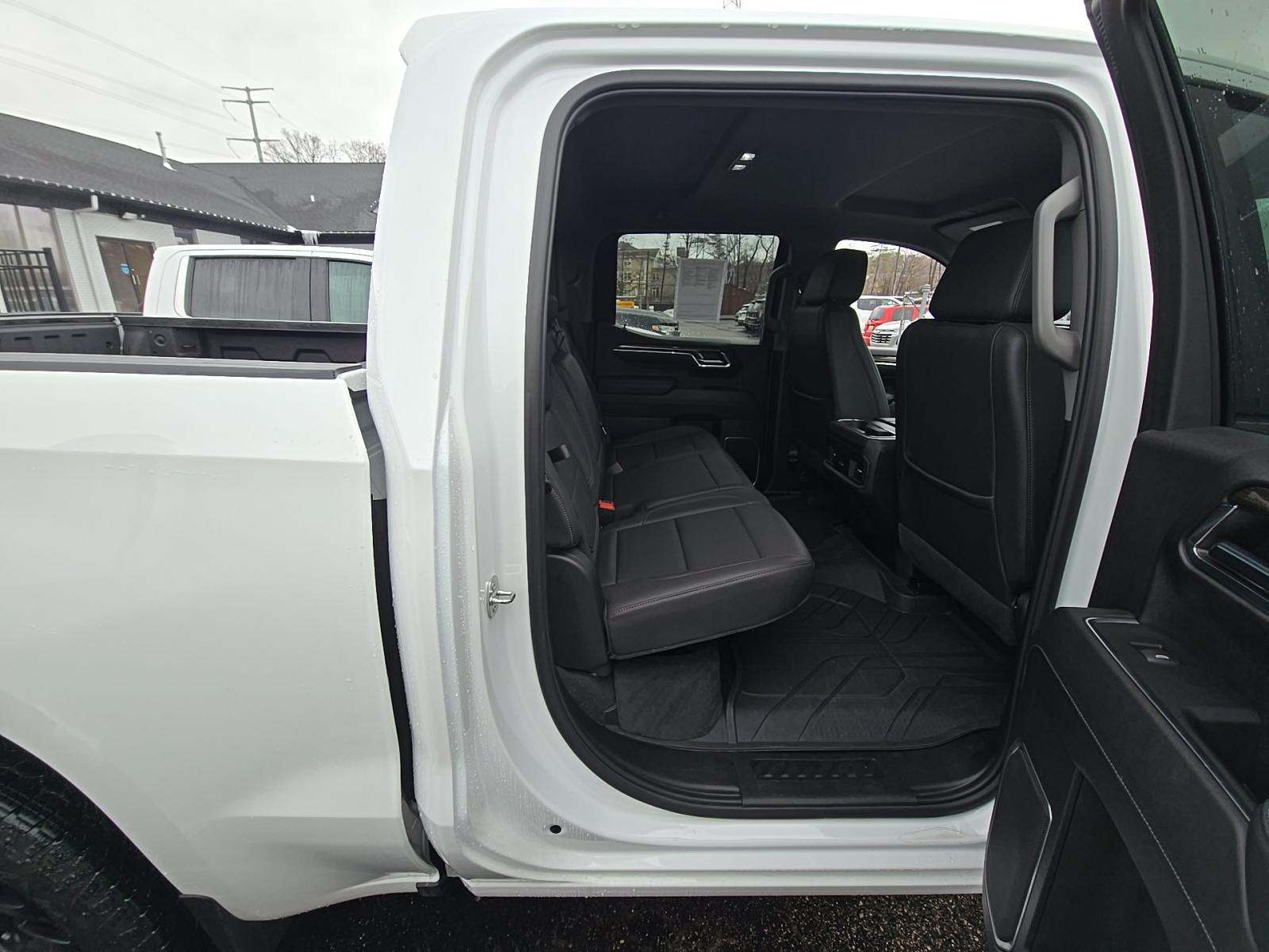 2024 Chevrolet Silverado 1500 RST AWD