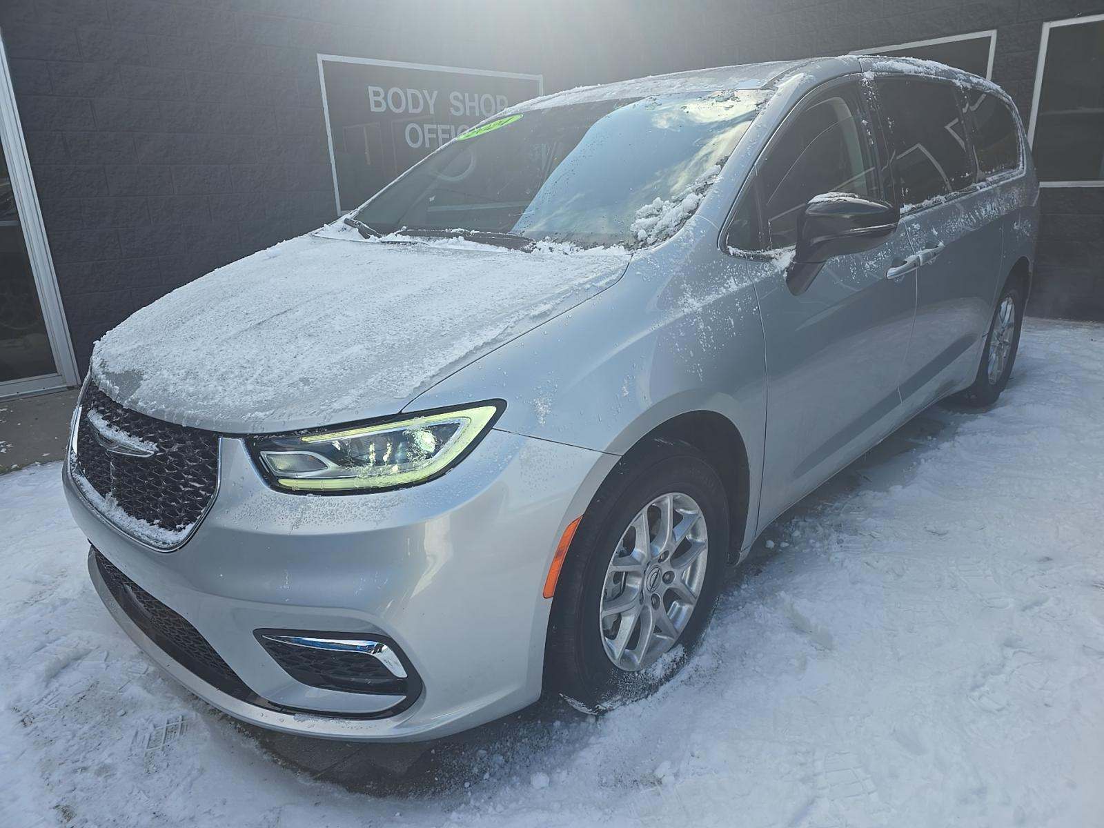 2024 Chrysler Pacifica Touring L FWD