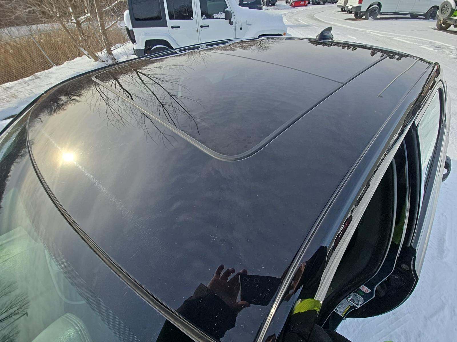 2023 Chrysler 300 Touring L AWD