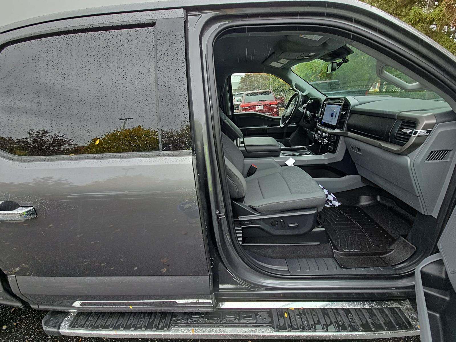 2024 Ford F-150 XLT AWD