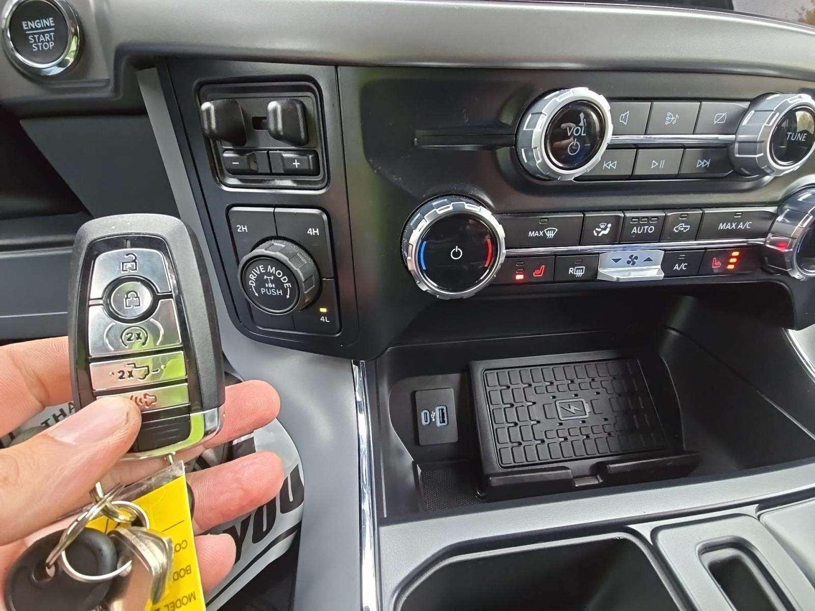 2024 Ford F-150 XLT AWD