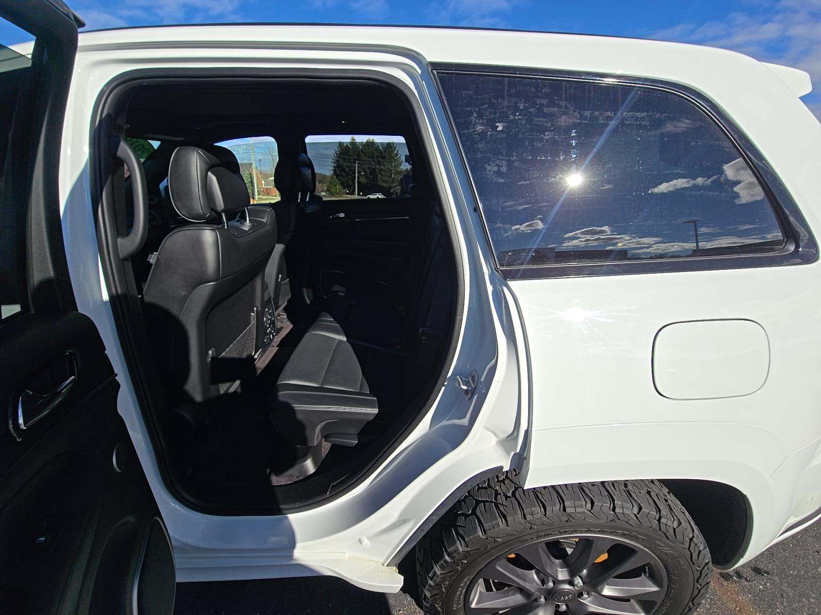 2019 Jeep Grand Cherokee Overland High Altitude Edition AWD