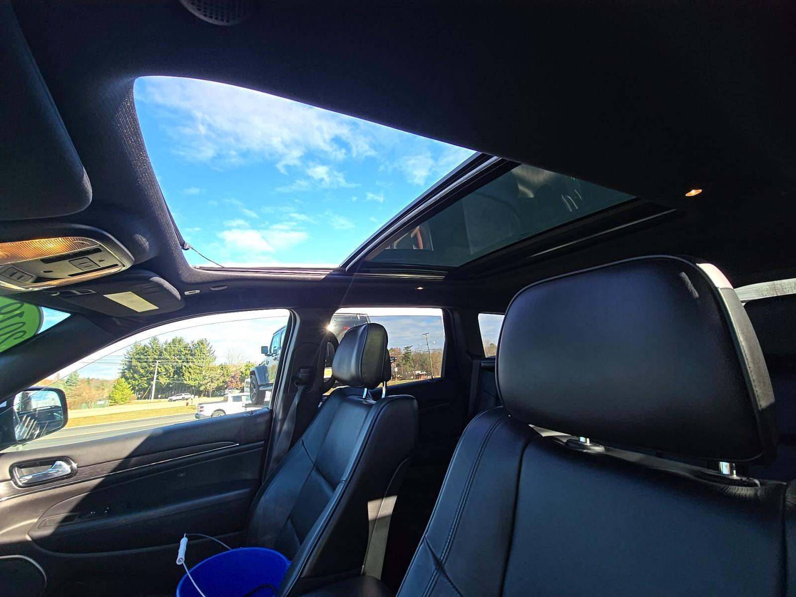 2019 Jeep Grand Cherokee Overland High Altitude Edition AWD