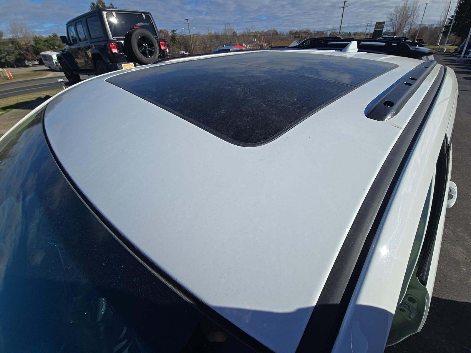 2019 Jeep Grand Cherokee Overland High Altitude Edition AWD