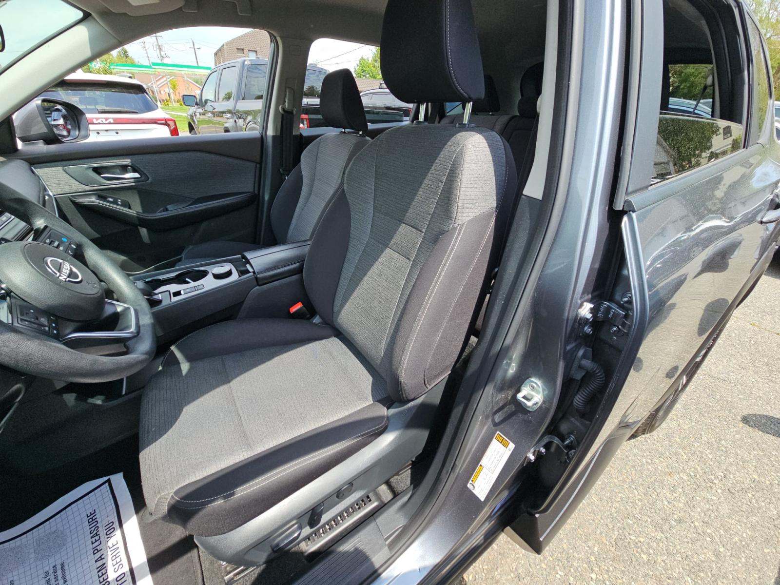 2023 Nissan Rogue SV AWD