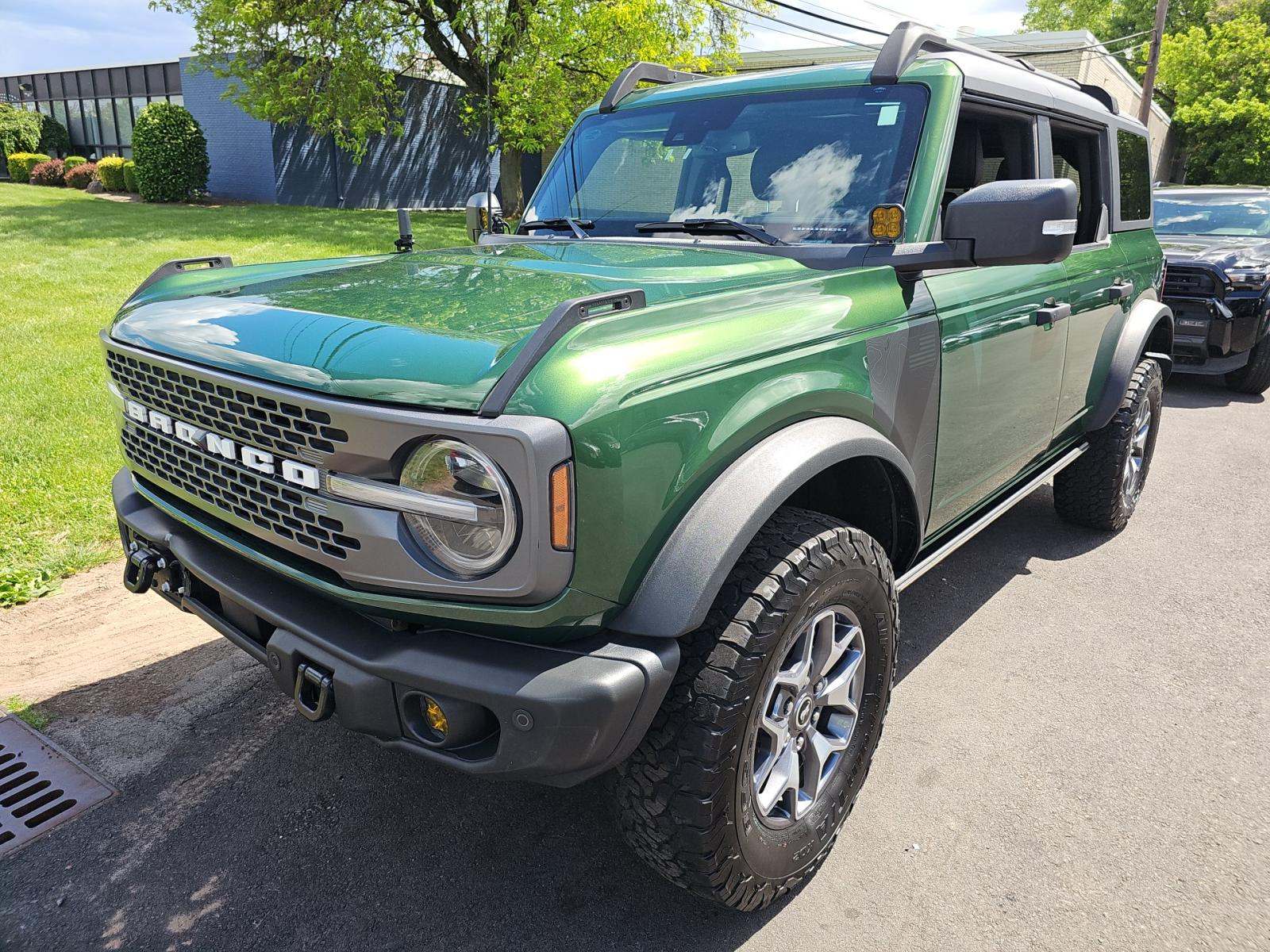 FORD BRONCO - 1